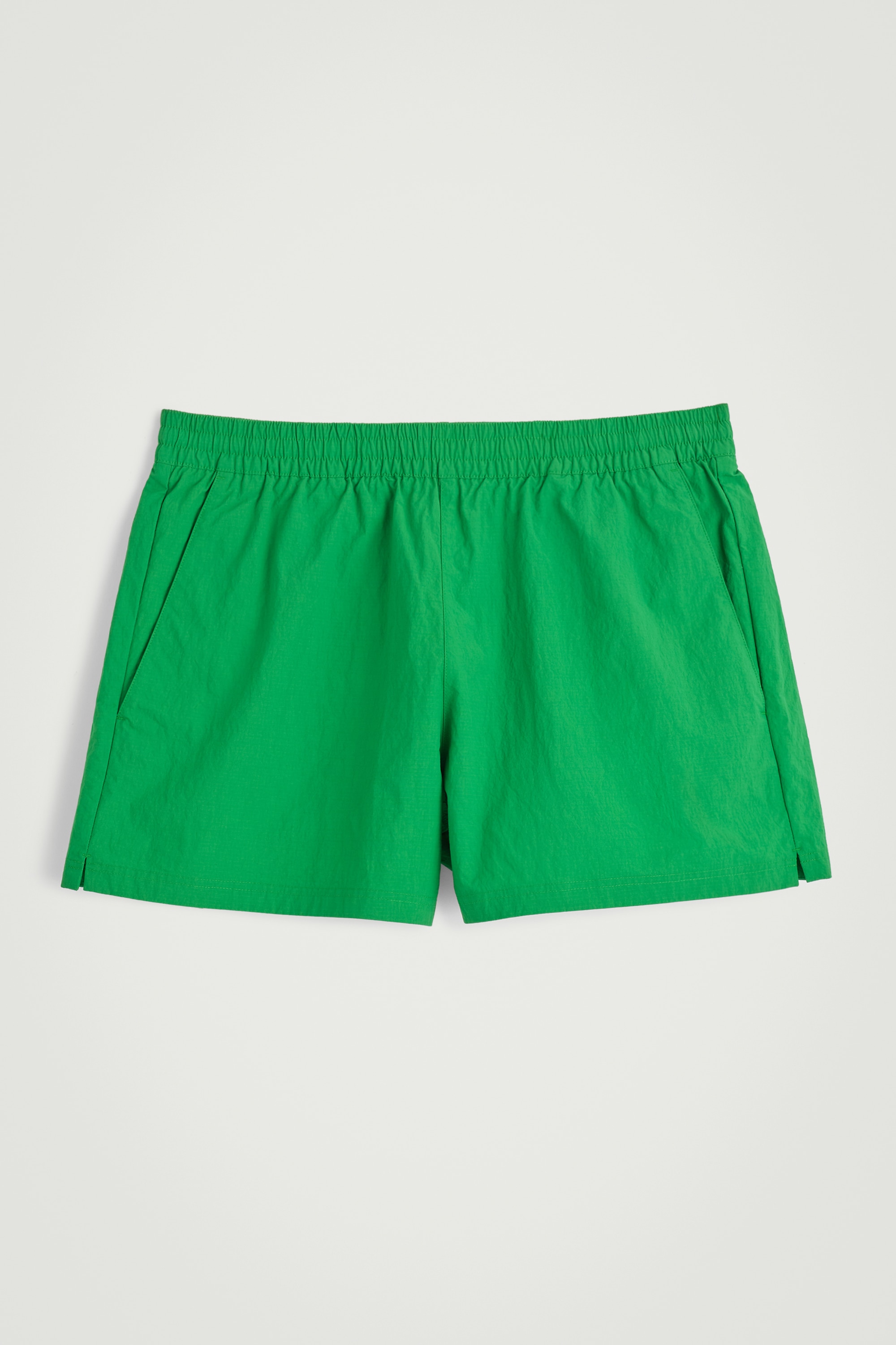PACKABLE SWIM SHORTS - GREEN/NAVY
