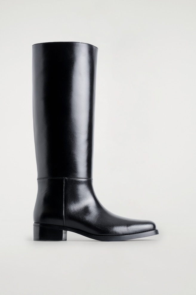 LEATHER KNEE-HIGH BOOTS — BLACK