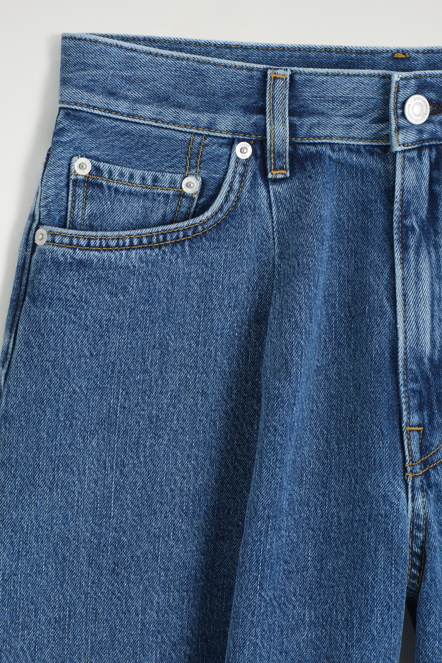 SHORTS IN DENIM A GAMBA LARGA - BLU/GESSO - 5