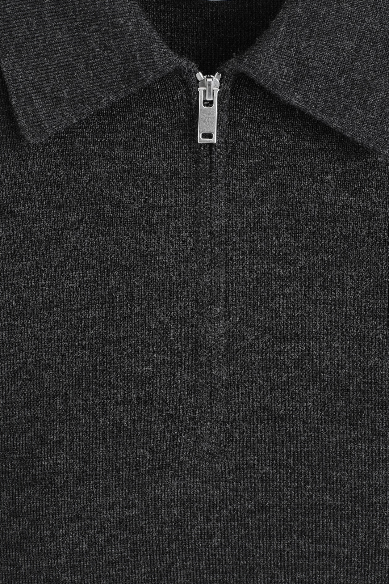 MERINO WOOL ZIP-UP POLO SHIRT — CHARCOAL