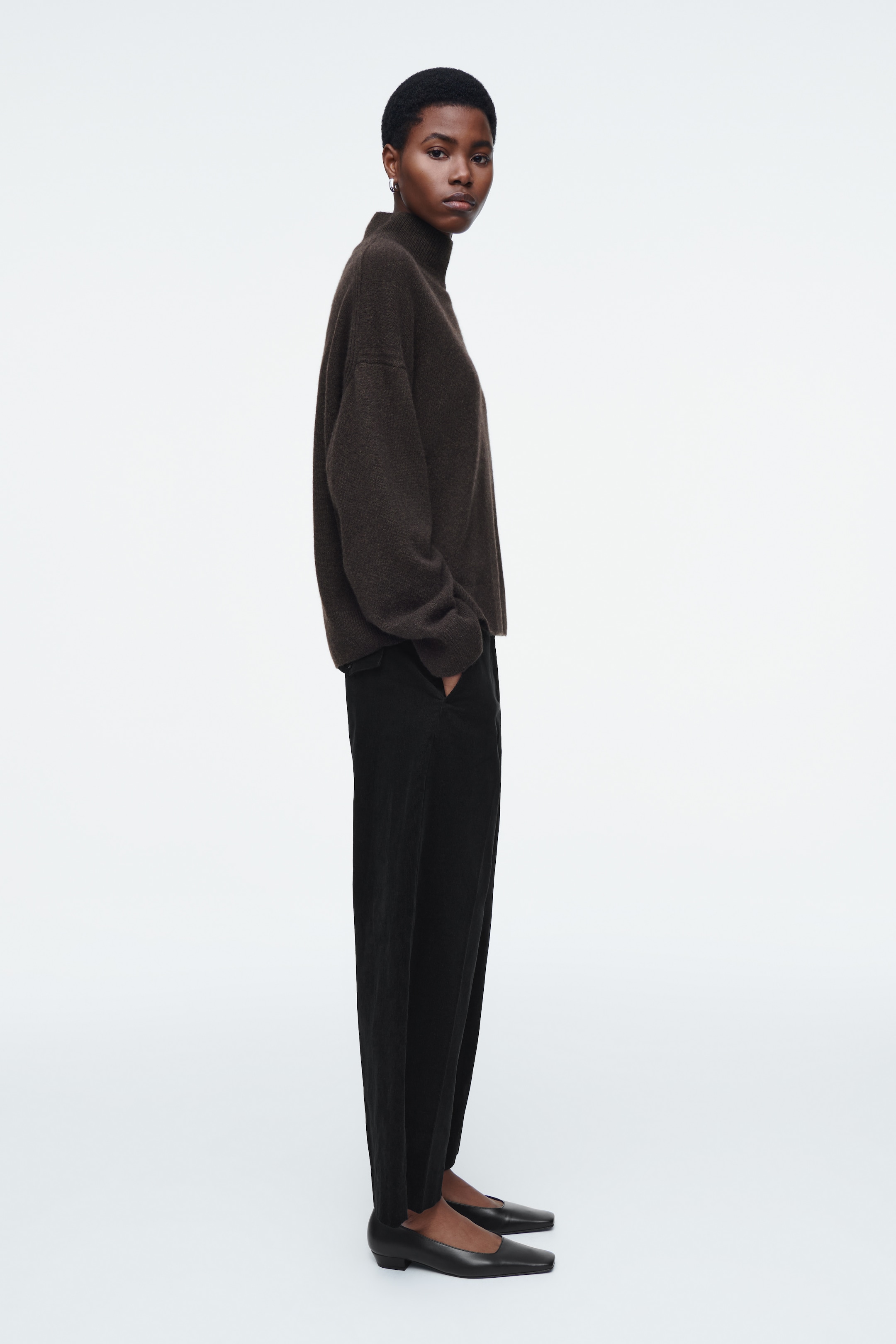View larger image: CROPPED CORDUROY TROUSERS - BLACK - Ladies | H&M GB 2