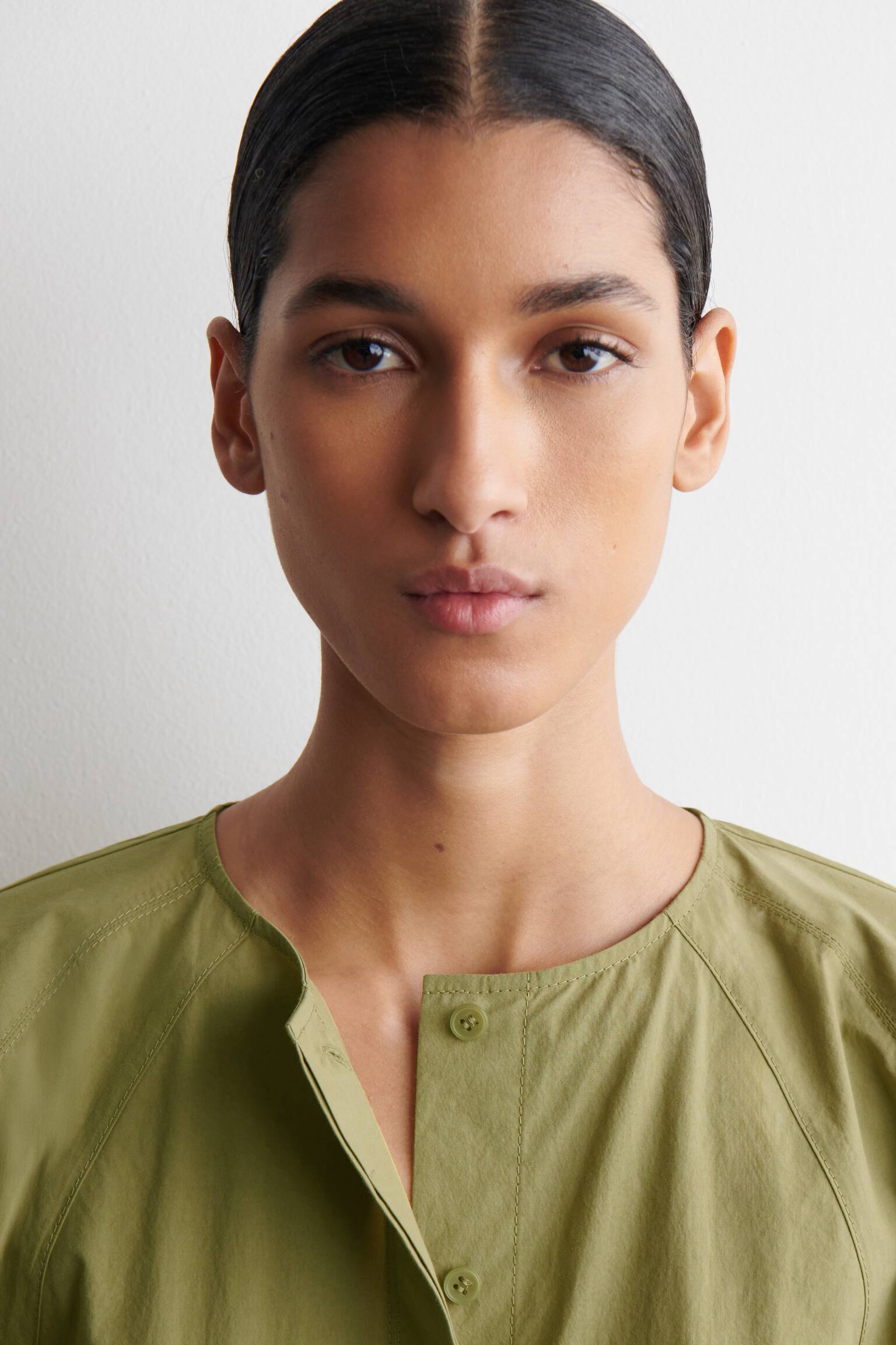 BLUSA SCULTOREA IN POPELINE DI COTONE PIMA - VERDE/BIANCO/NERO - 5