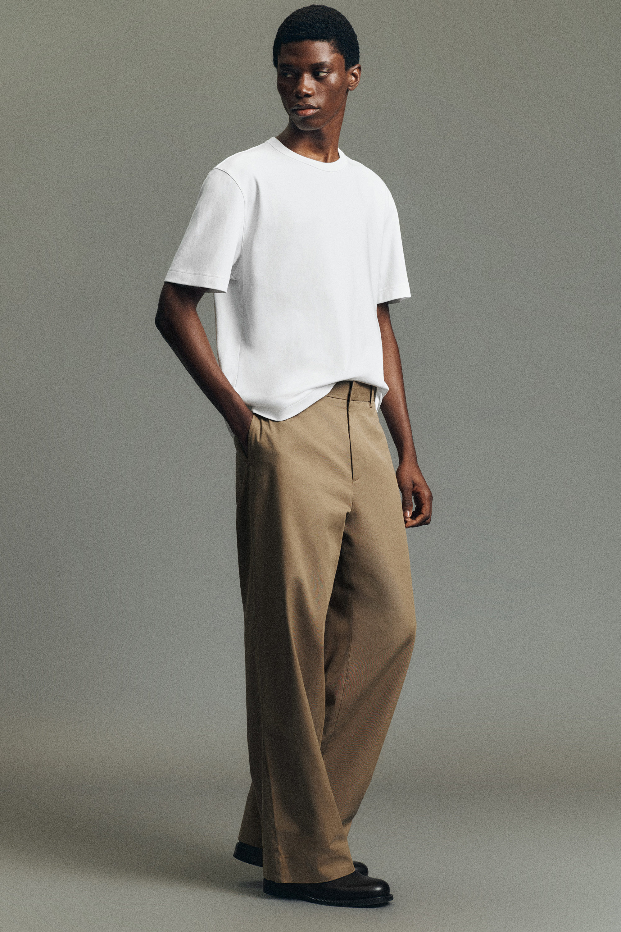 COTTON WIDE-LEG CHINOS - BEIGE | COS