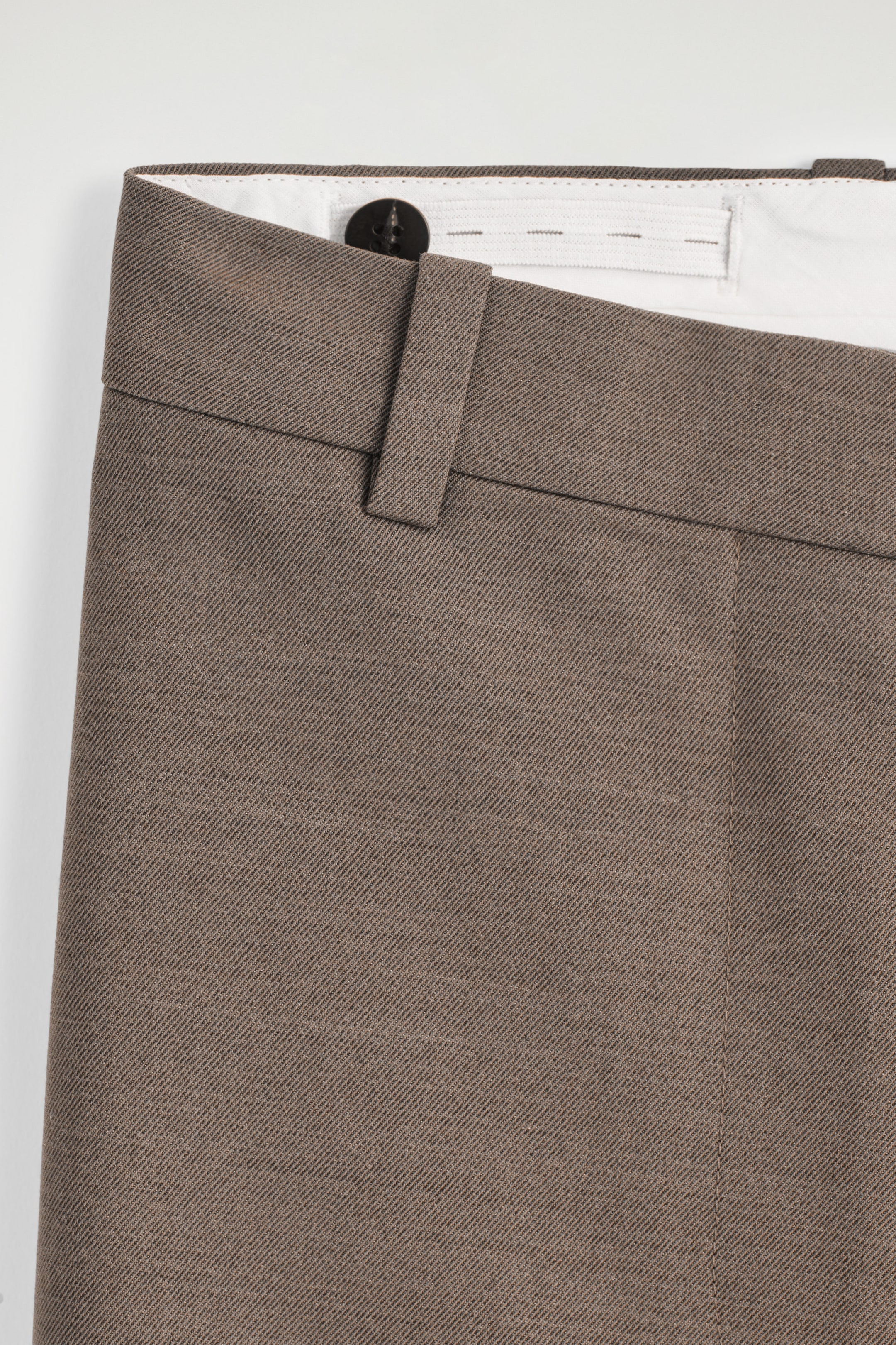 PANTALONI CROPPED CON TAGLIO BARREL IN LANA
