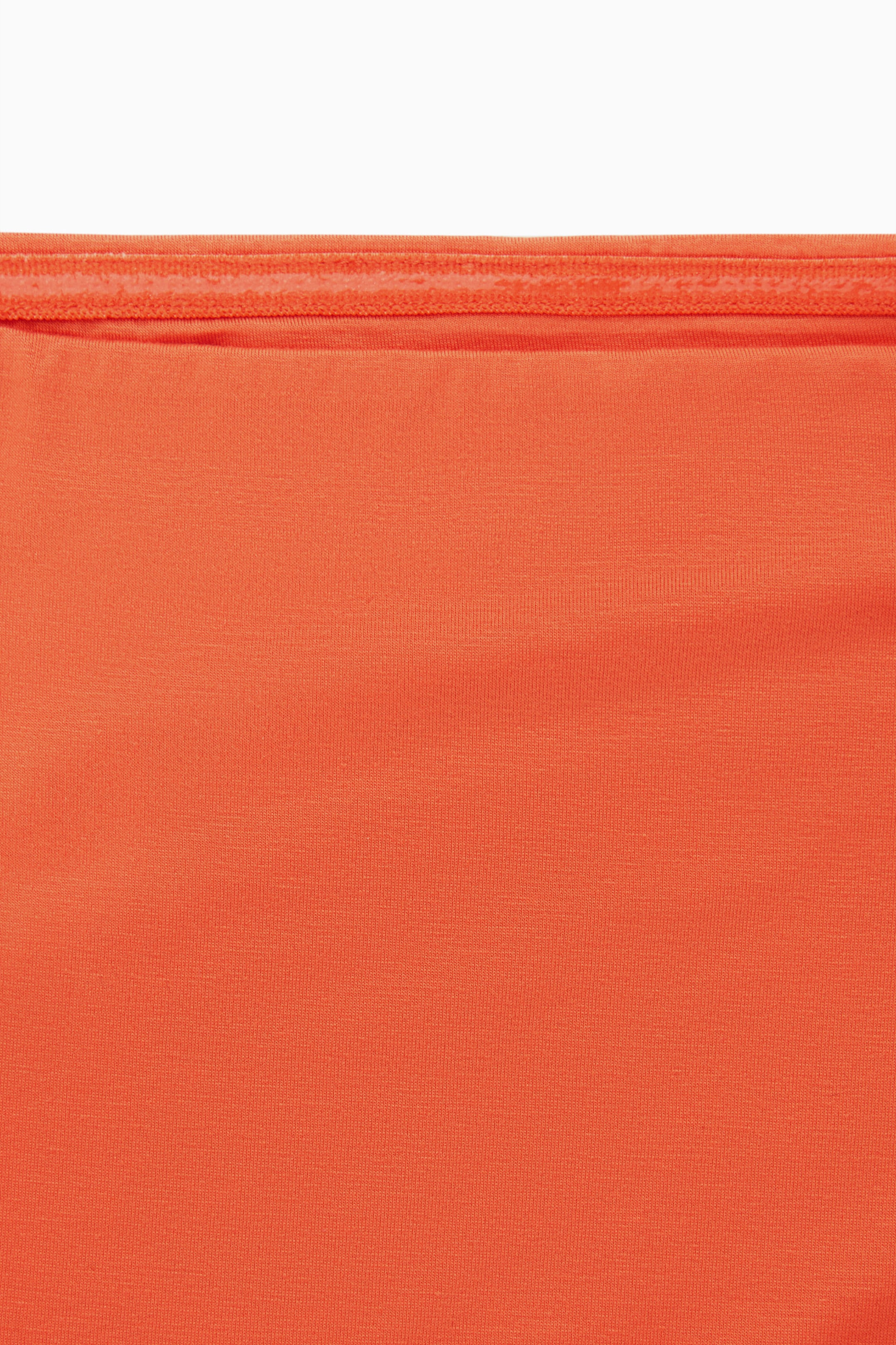 StillMedia/DescriptiveDetail