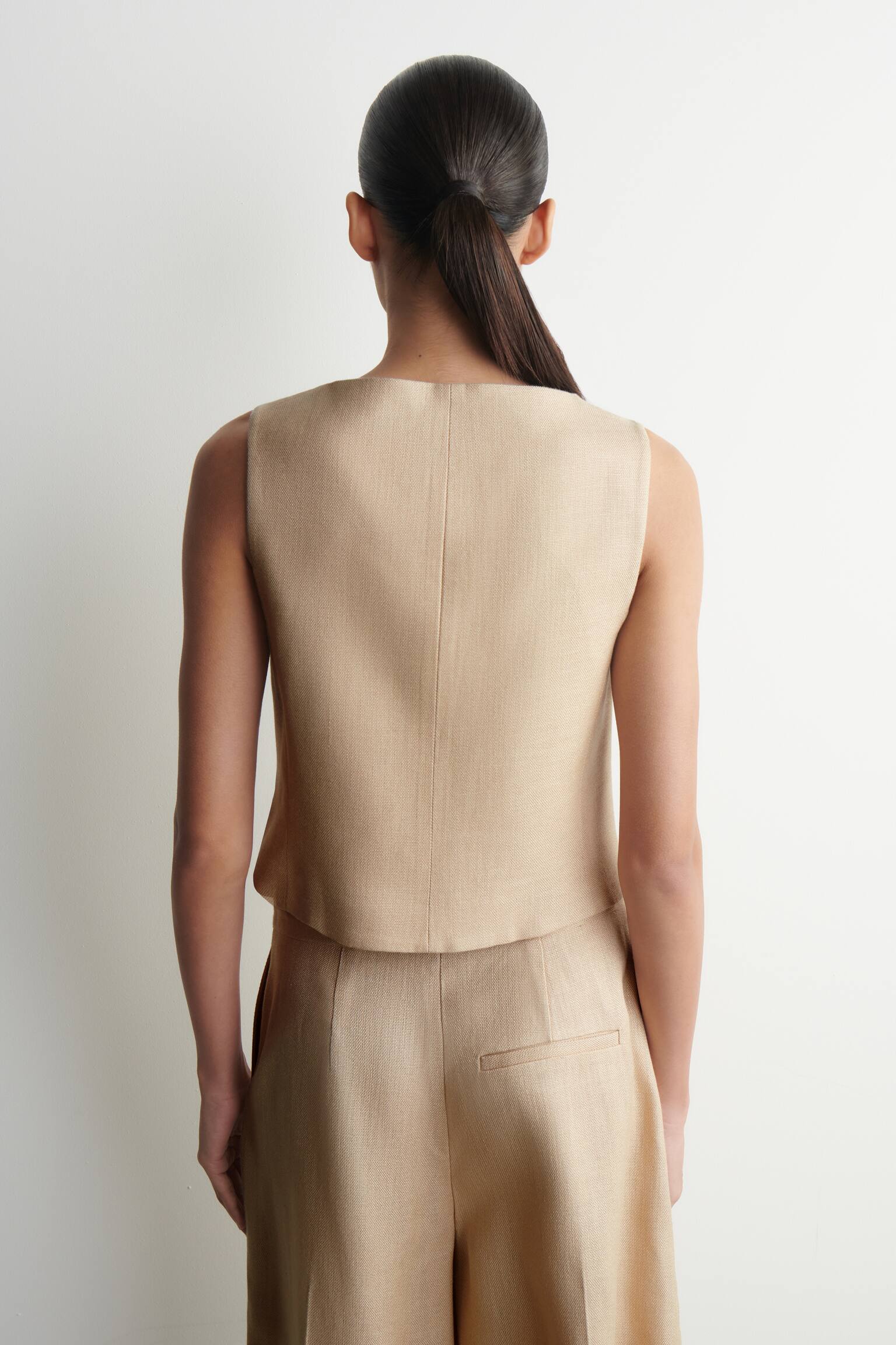 TAILORED WAISTCOAT-בז' - 4