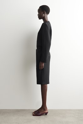 TAILORED SILK SHORTS — CARBON 3