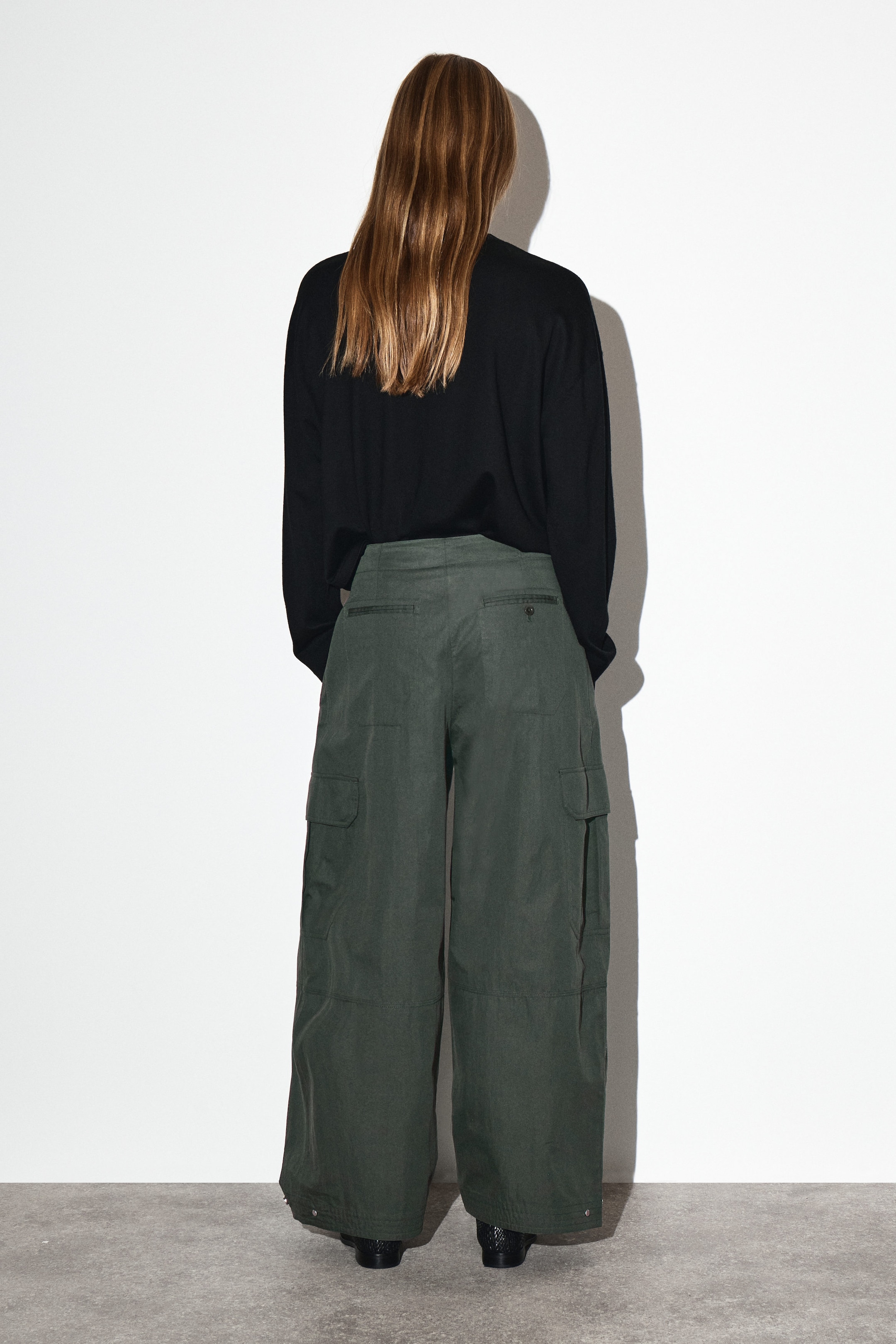 UTILITY BARREL-LEG PANTS