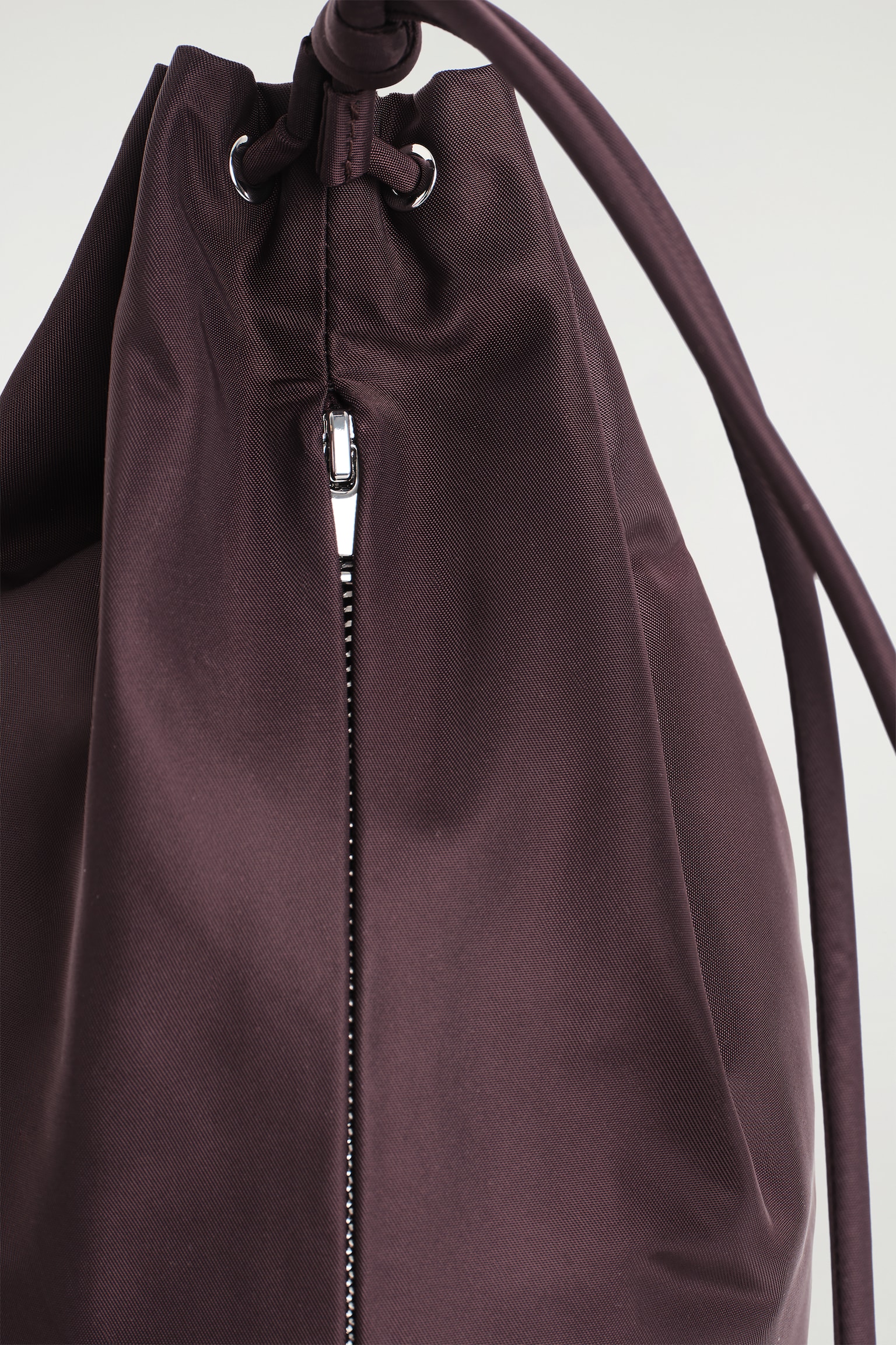 SAC BANDOULIÈRE À CORDON DE SERRAGE - NYLON - BORDEAUX/NOIR - 3