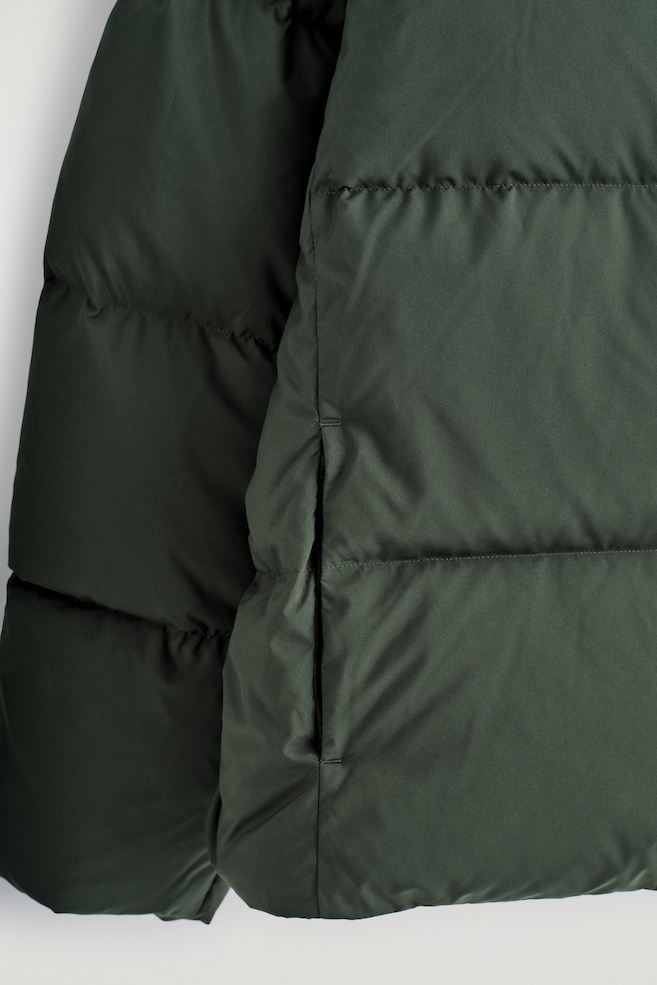 HOODED DOWN PUFFER JACKET — DARK GREEN