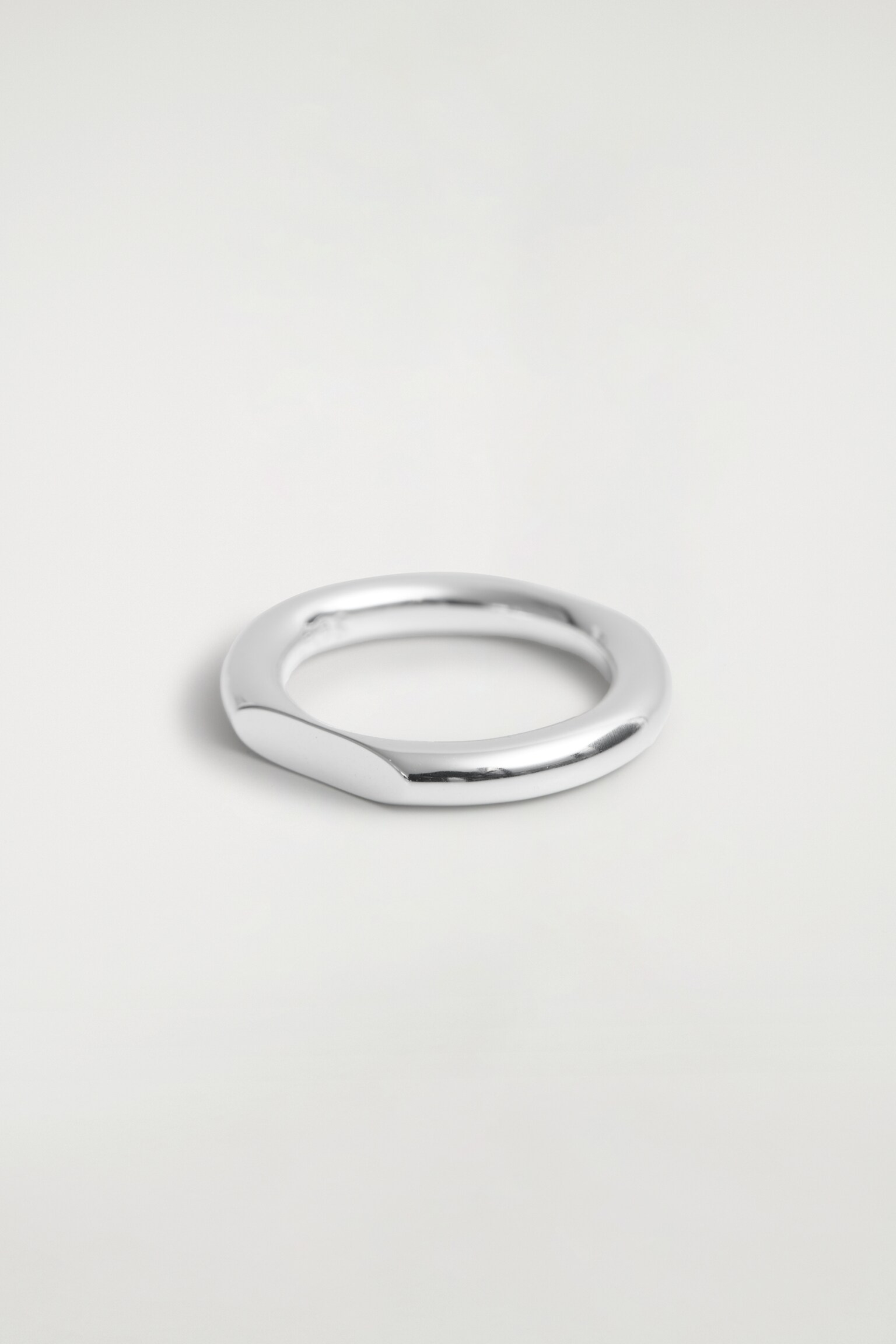 BAGUE SCULPTURALE - ARGENTÉ - 3