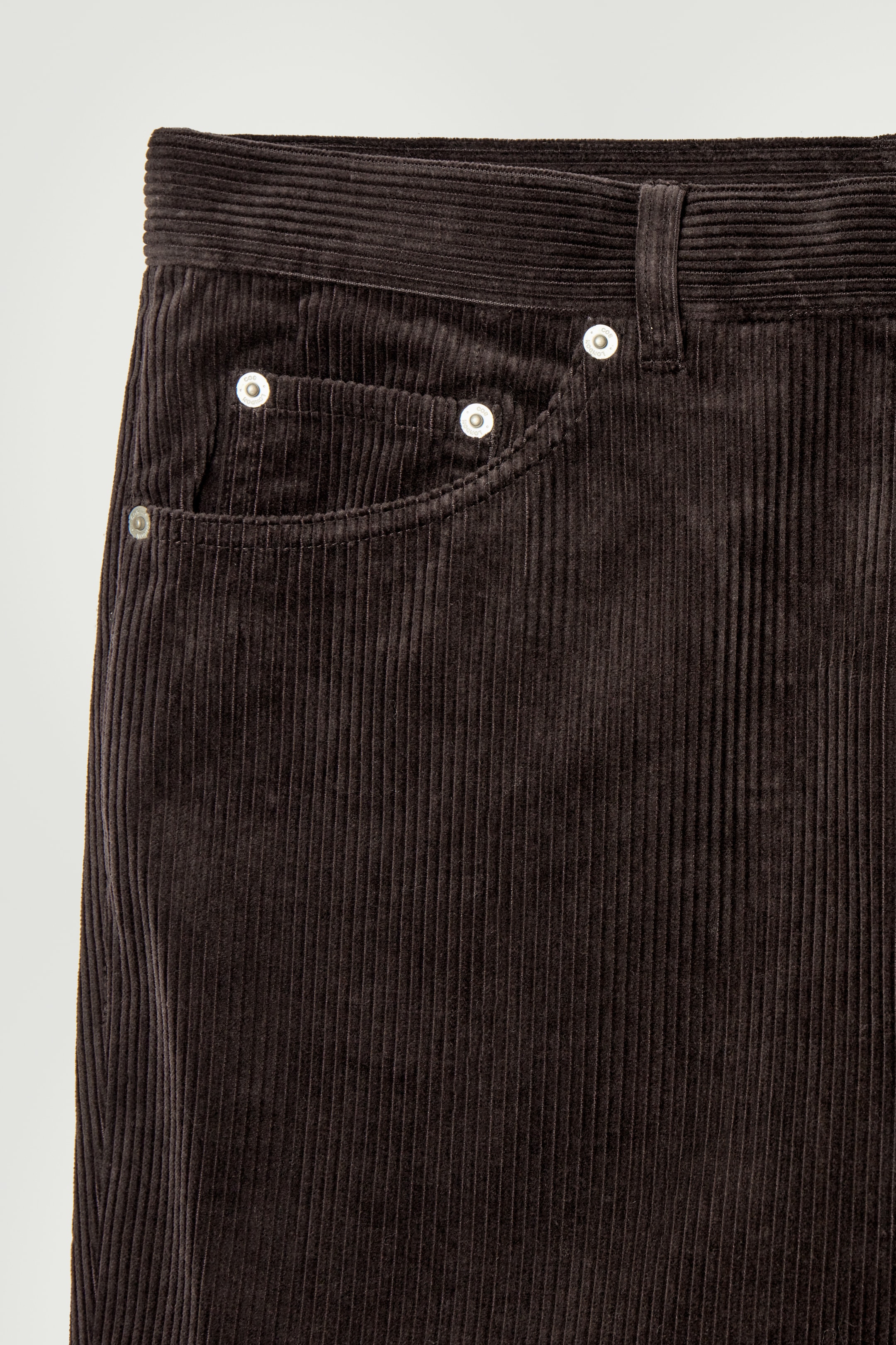 View larger image: SIGNATURE CORDUROY STRAIGHT-LEG JEANS - DARK BROWN - Men | H&M GB 8