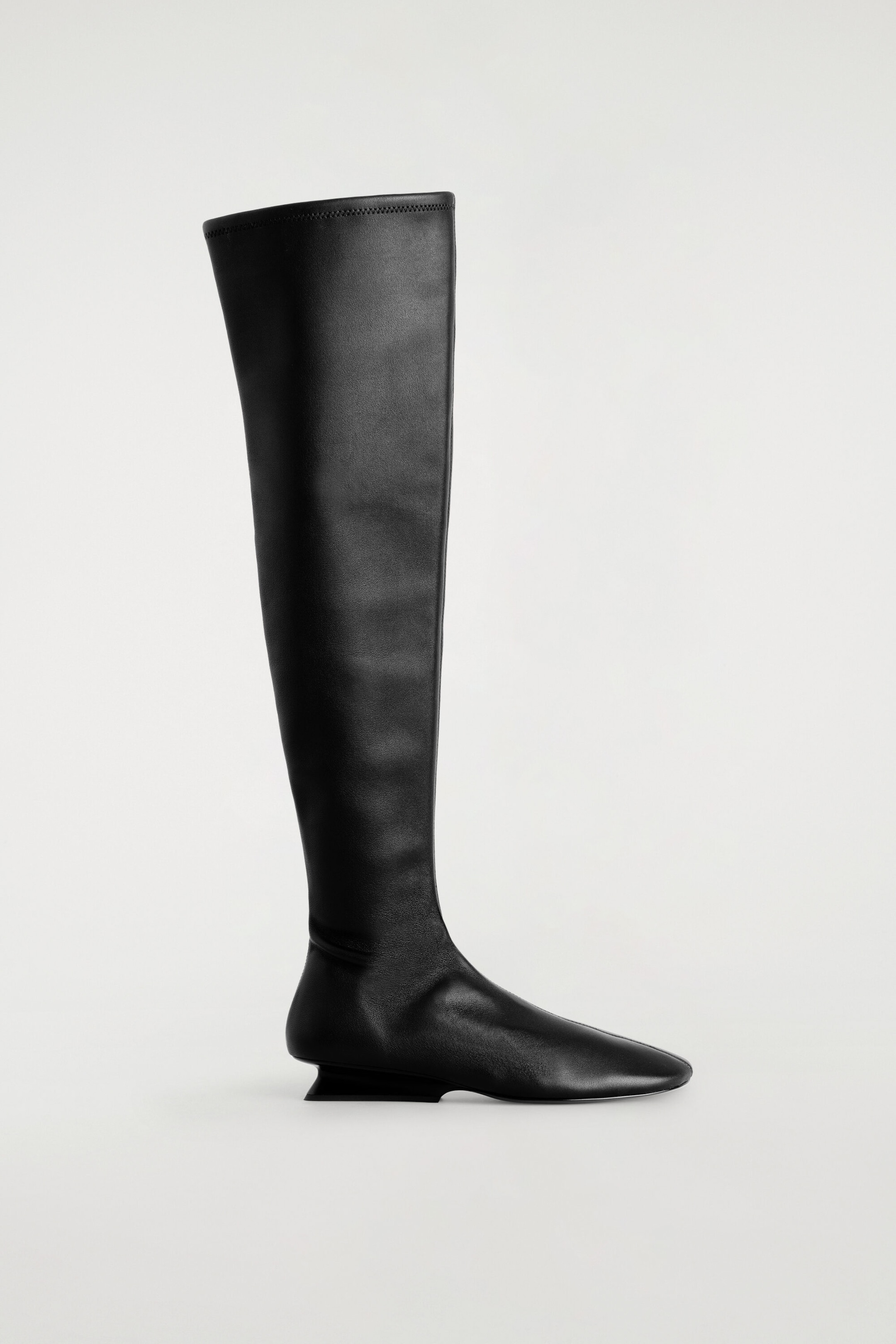 BOTTES HAUTES EN CUIR NAPPA SCULPTÉ