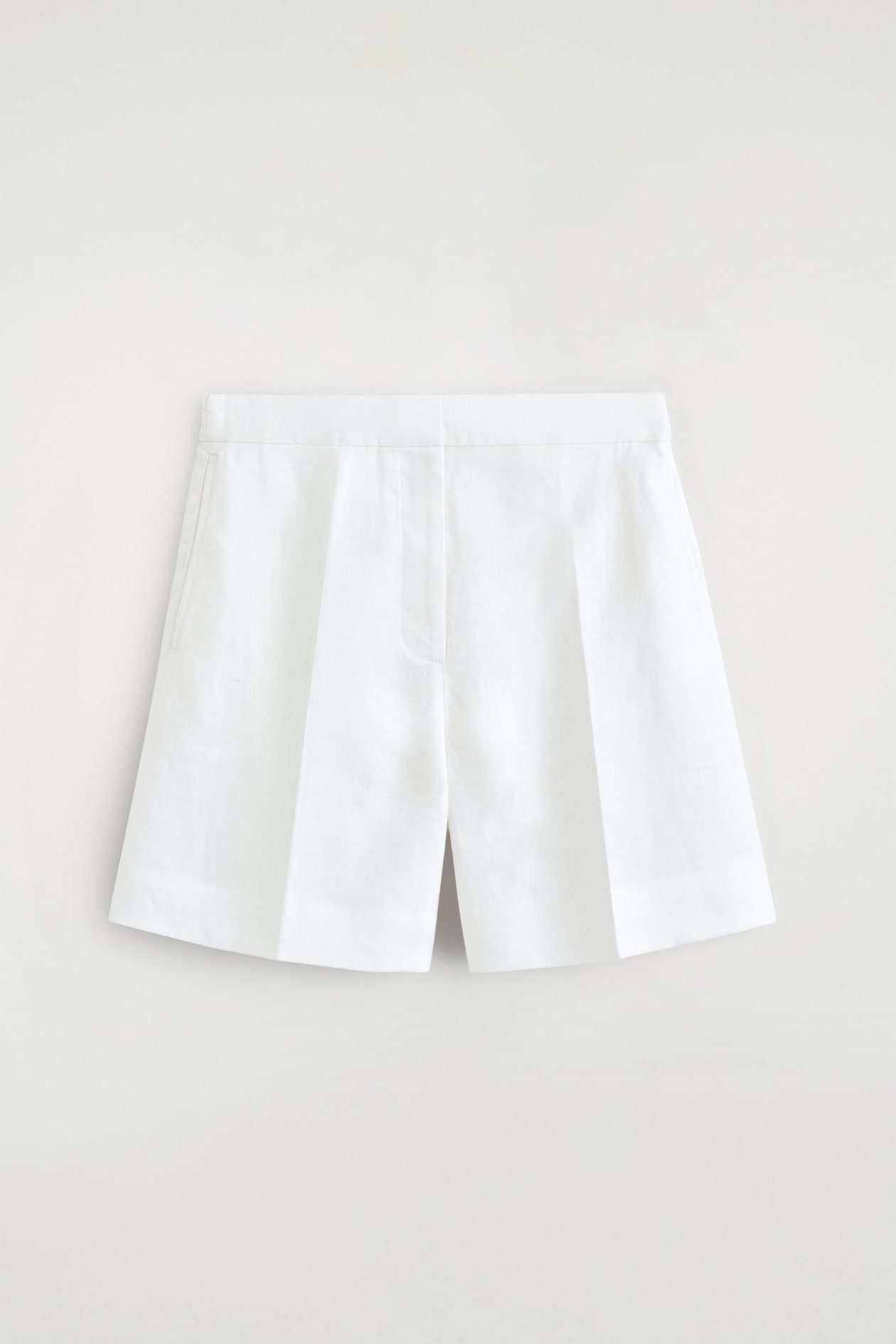 TAILORED ELASTICATED LINEN SHORTS — WHITE