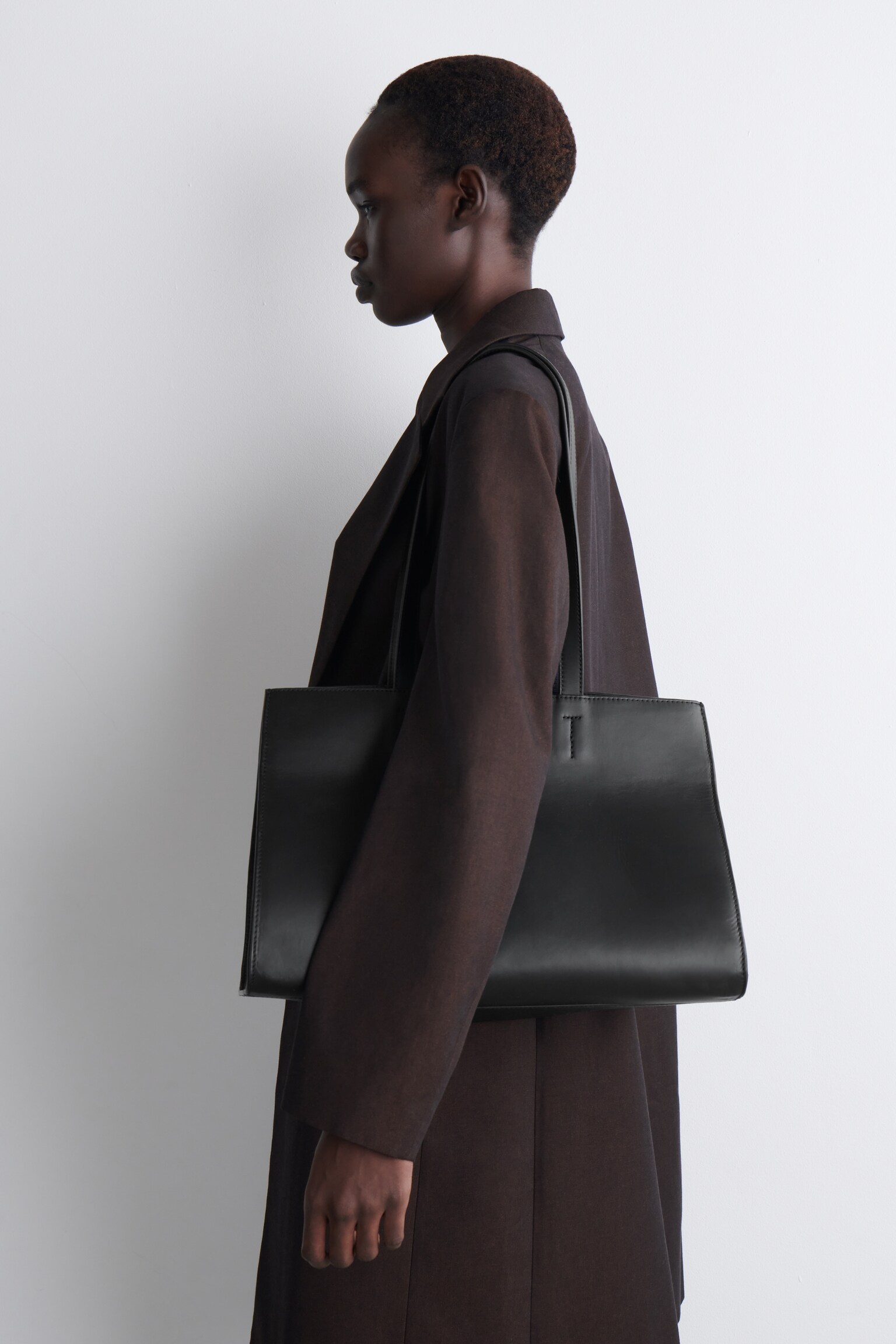 SAC CABAS GALLERY - CUIR - NOIR