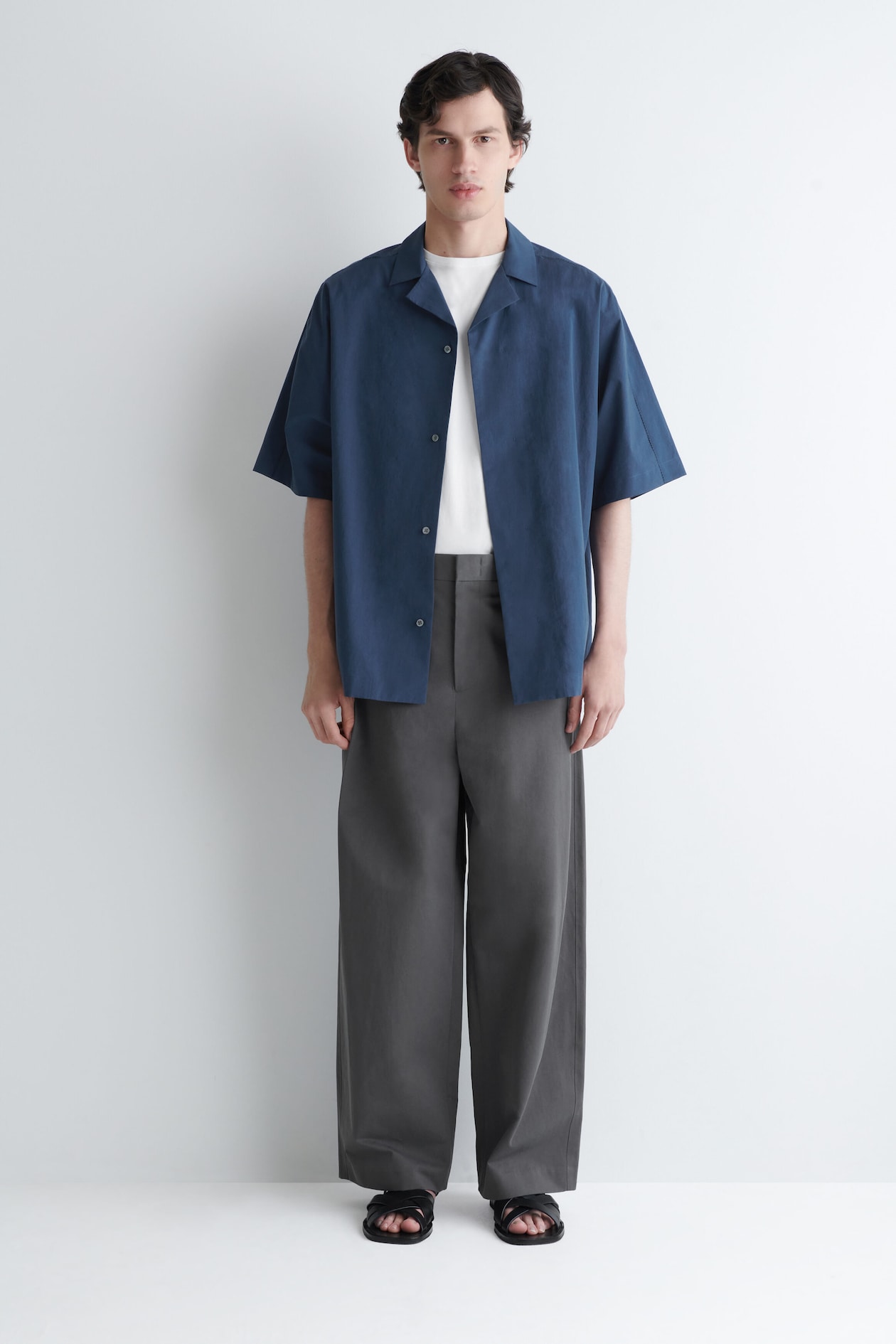 EMBROIDERED CAMP-COLLAR PIMA COTTON SHIRT — NAVY
