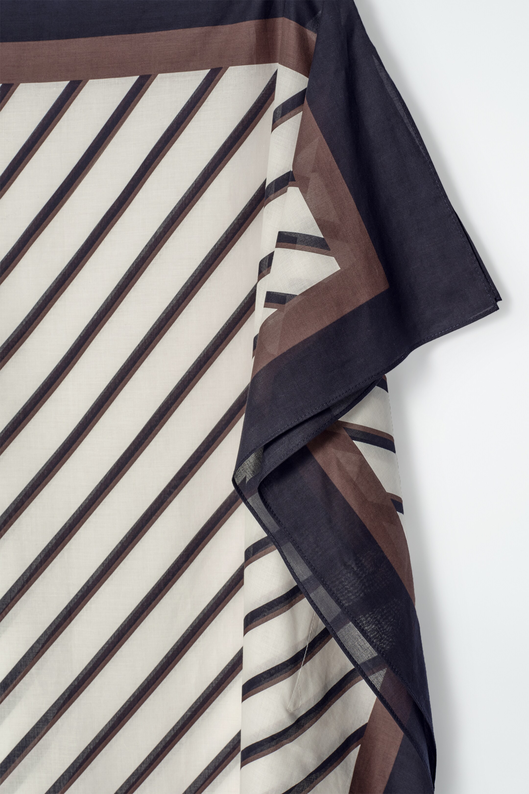 Visualizza immagine più grande: CAFTANO DRAPPEGGIATO IN COTONE - AVORIO / BLU NAVY / A RIGHE - DONNA | H&M IT 6