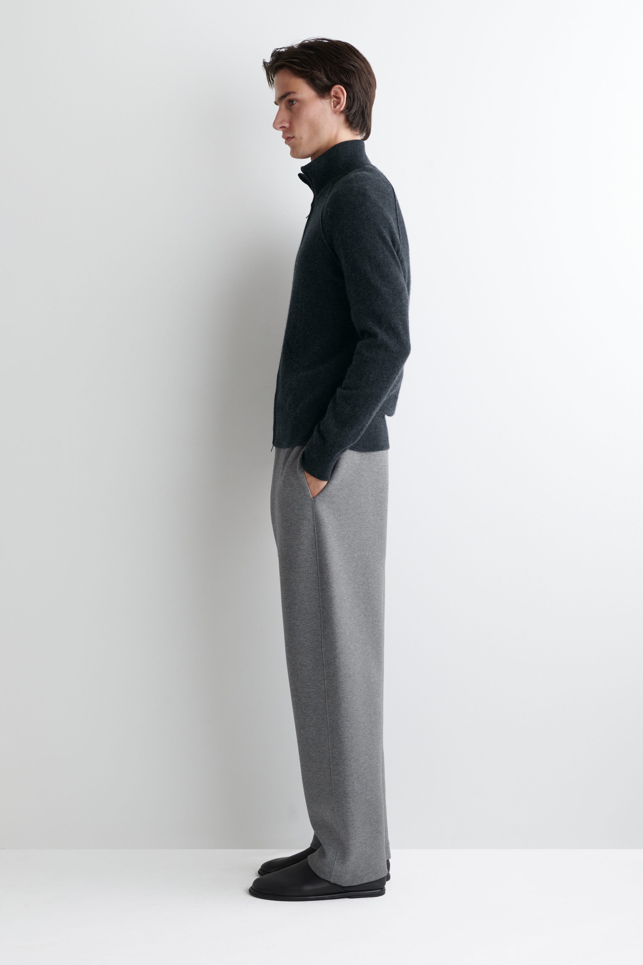 SCUBA BARREL-LEG JOGGERS