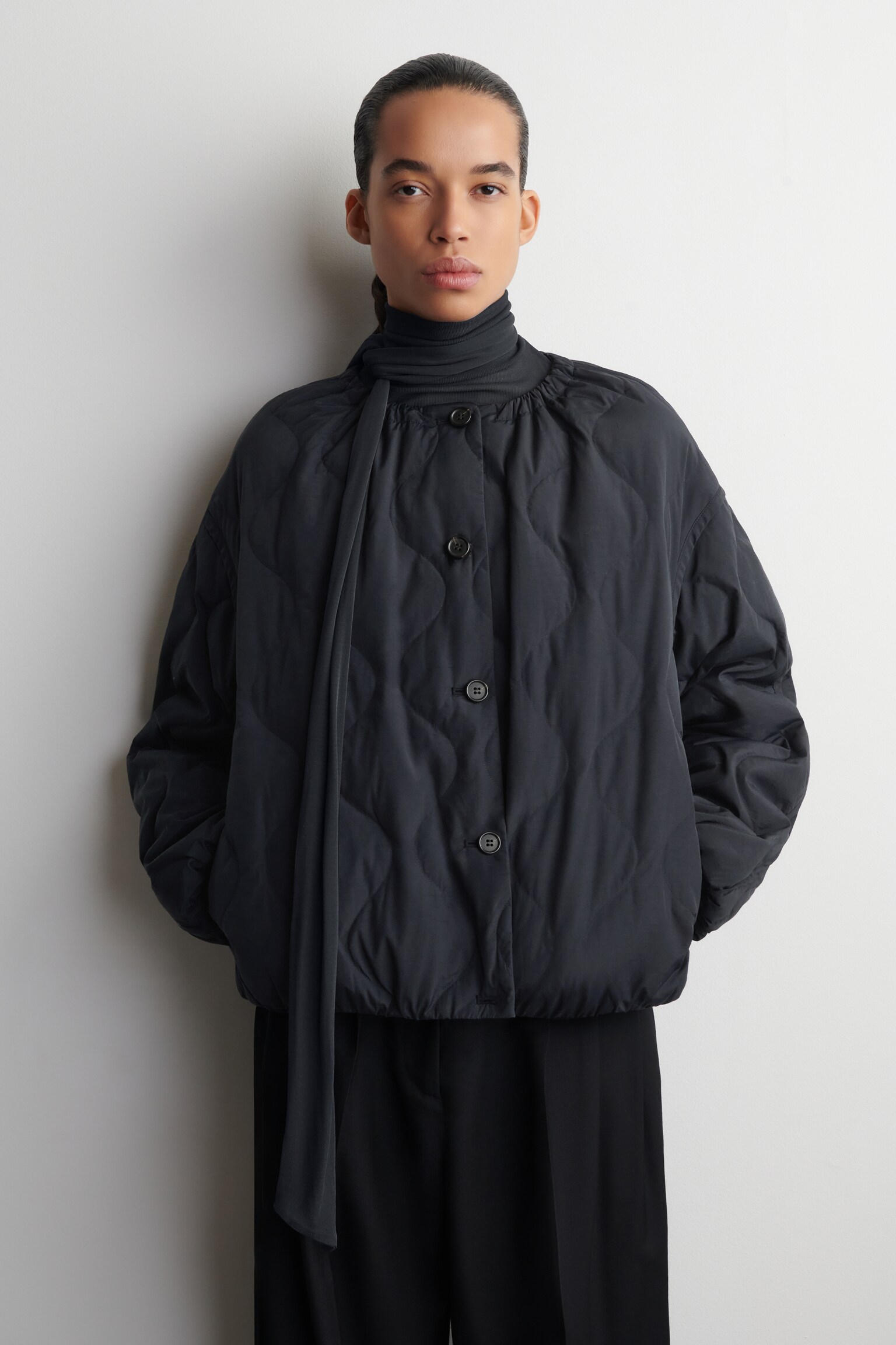 GESTEPPTE DAUNENJACKE MIT RAFFUNGEN - NAVYBLAU/DUNKELROT/ECRU - 3