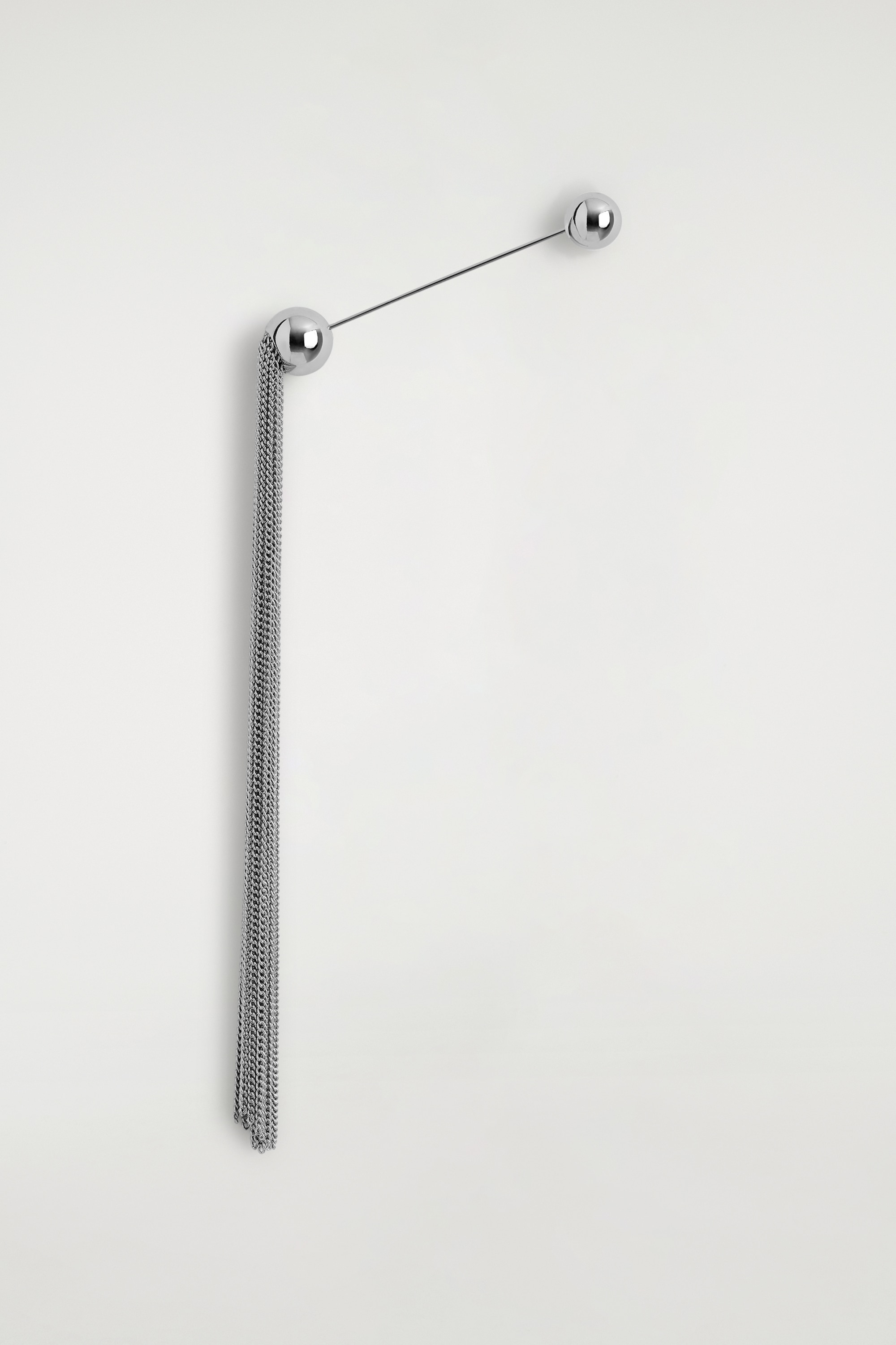 TASSELLED BROOCH - SILVER