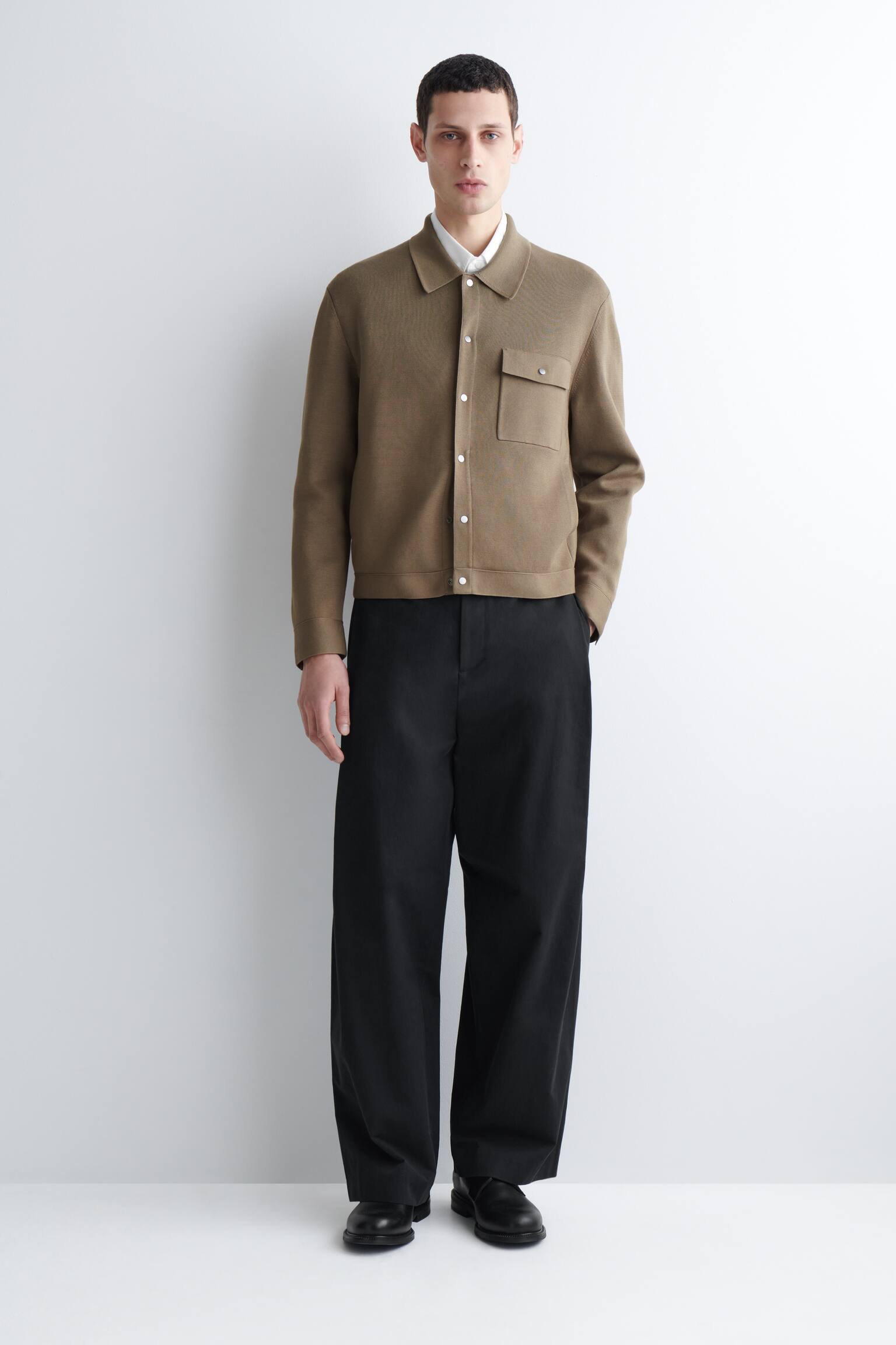 JAKKE I STRIKKET BOMULD - BRUN - 1