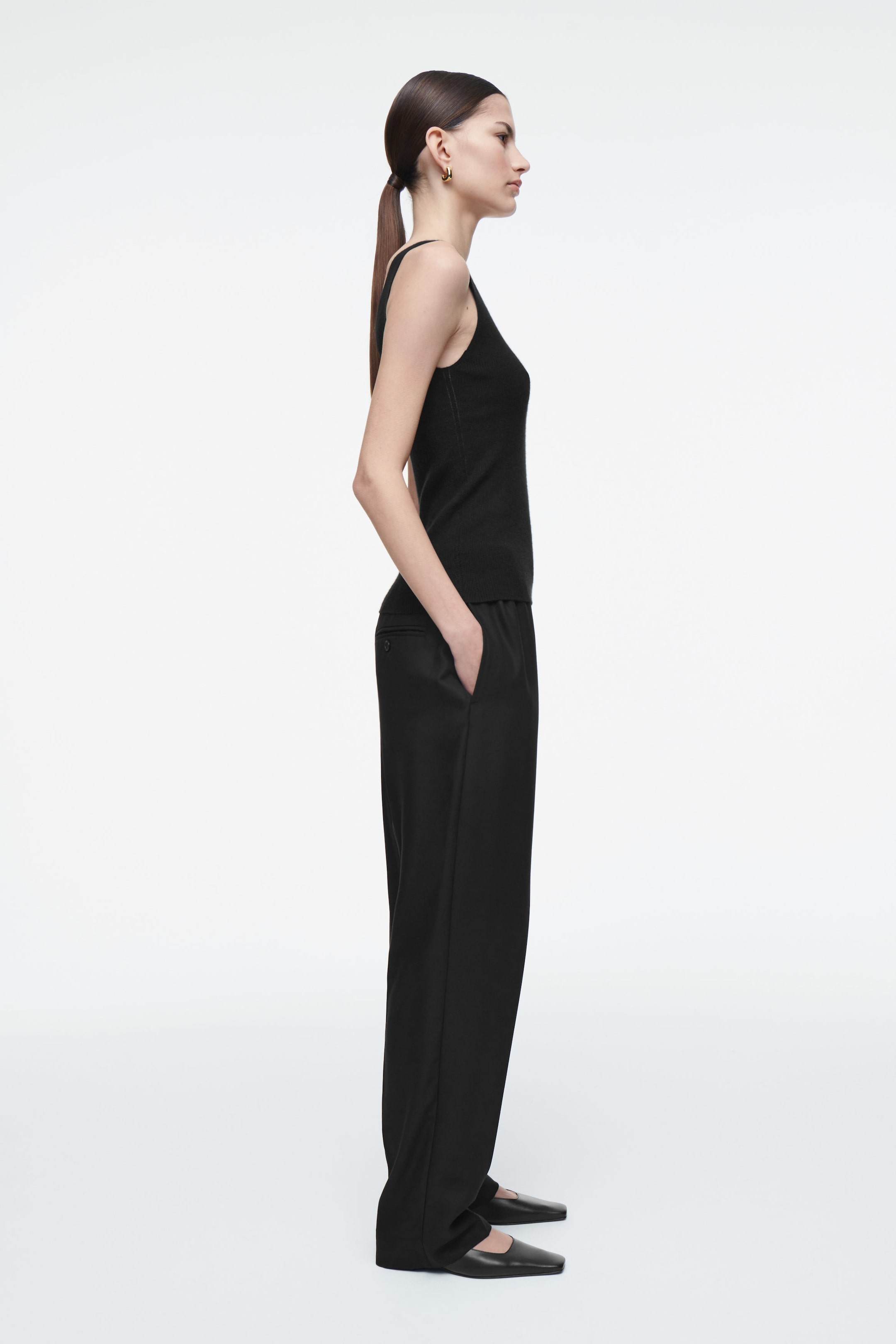 PRĄŻKOWANA KASZMIROWA KOSZULKA – SLIM FIT