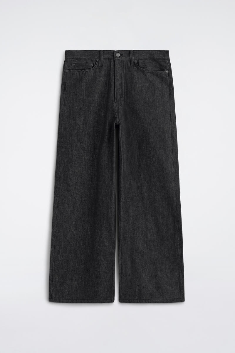 Fold Loose-Fit Wide-Leg Jeans