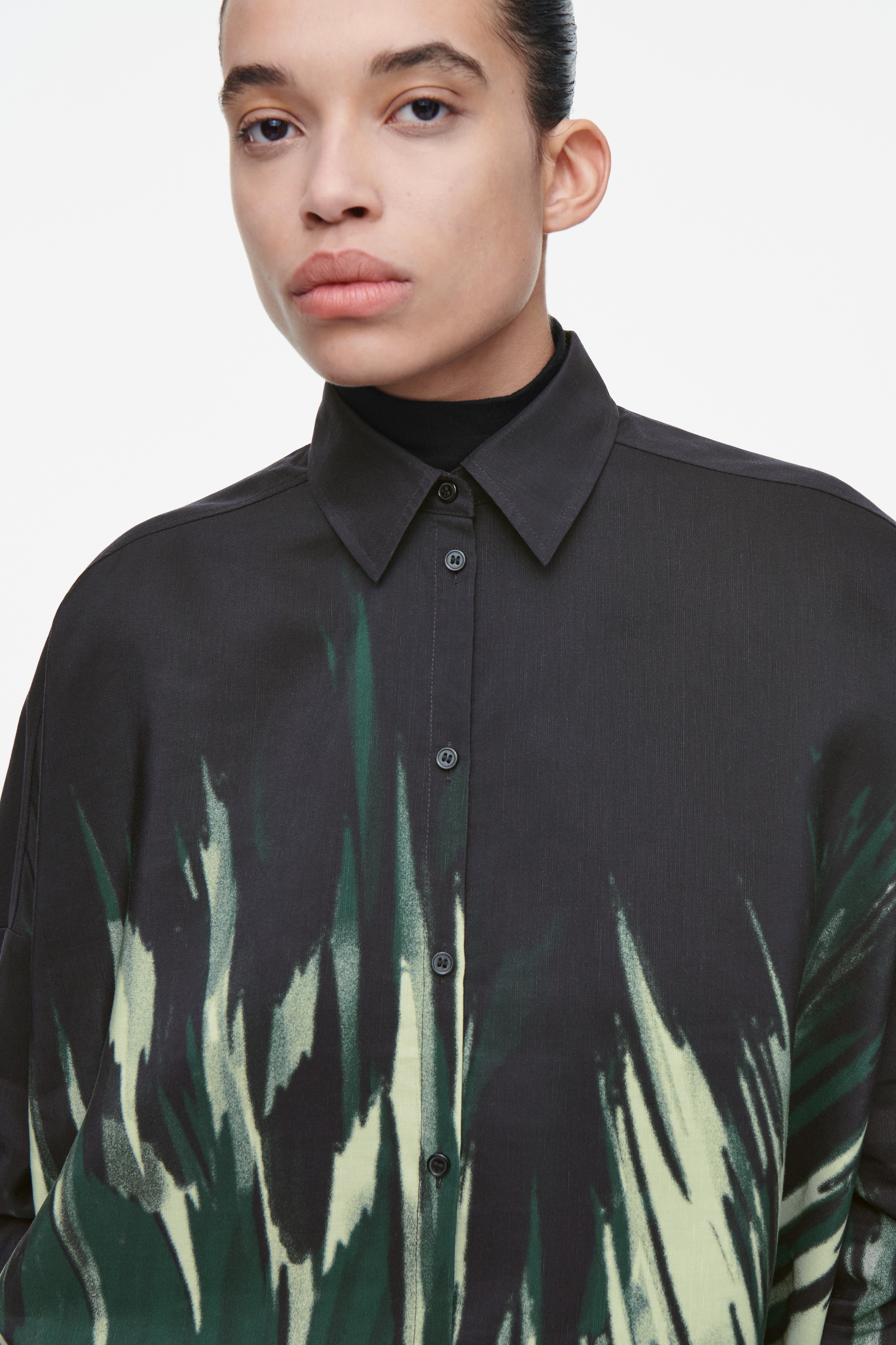 Grösseres Bild ansehen: BEDRUCKTES HEMD AUS LEINEN-MIX - HOUSE OF YES - DAMEN | H&M CH 5