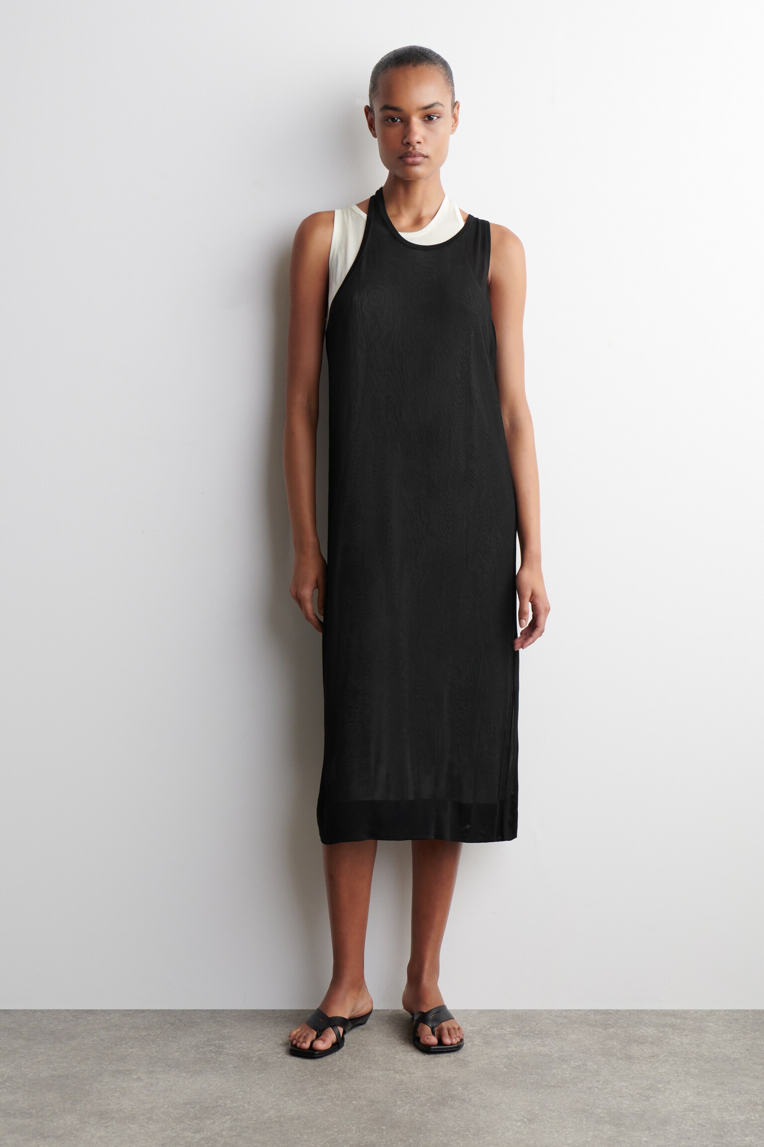 ABITO MIDI IN MAGLIA CON EFFETTO SOVRAPPOSTO - NERO / BIANCO