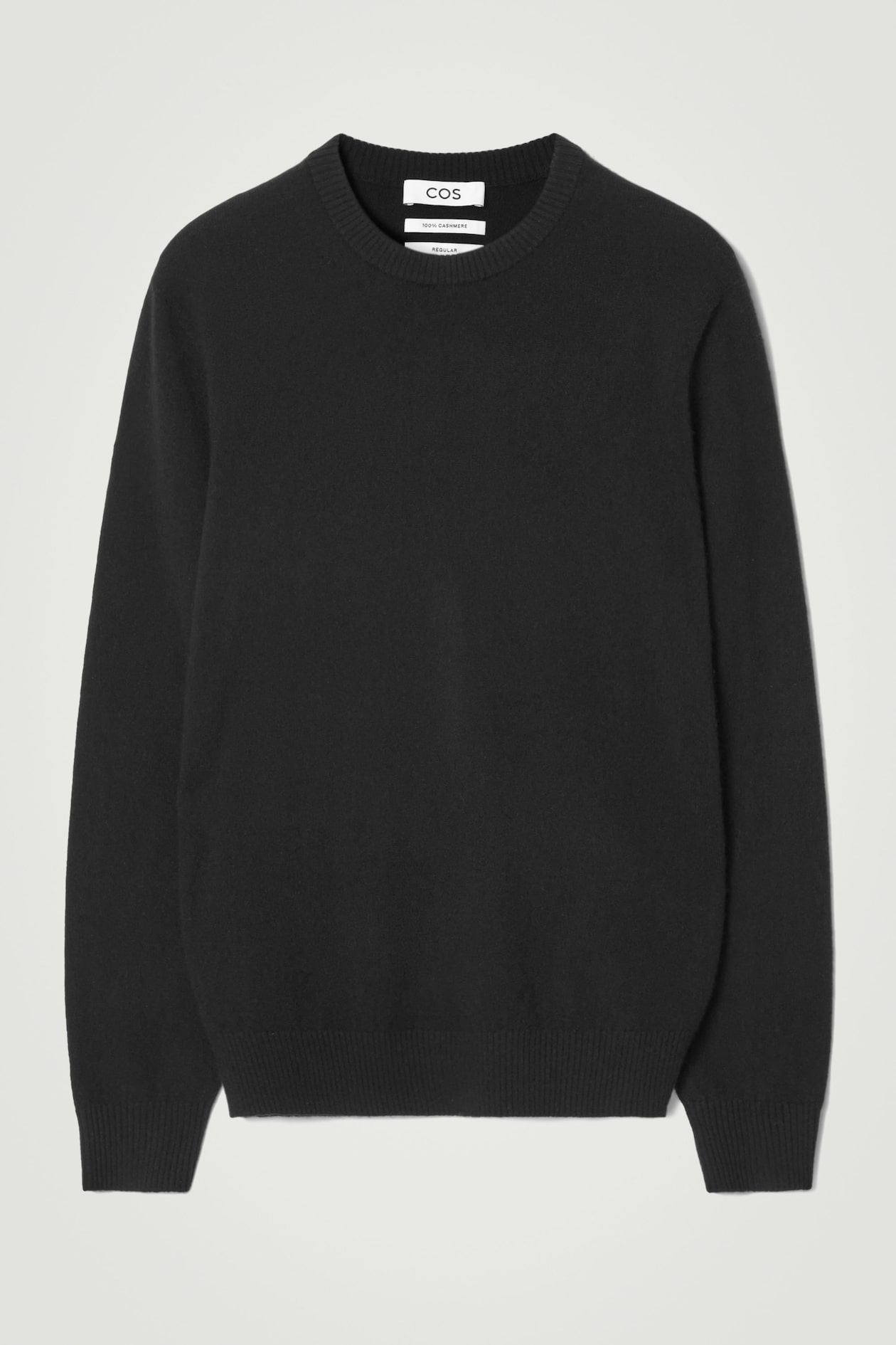 SEAMLESS PURE CASHMERE CREW-NECK SWEATER — BLACK
