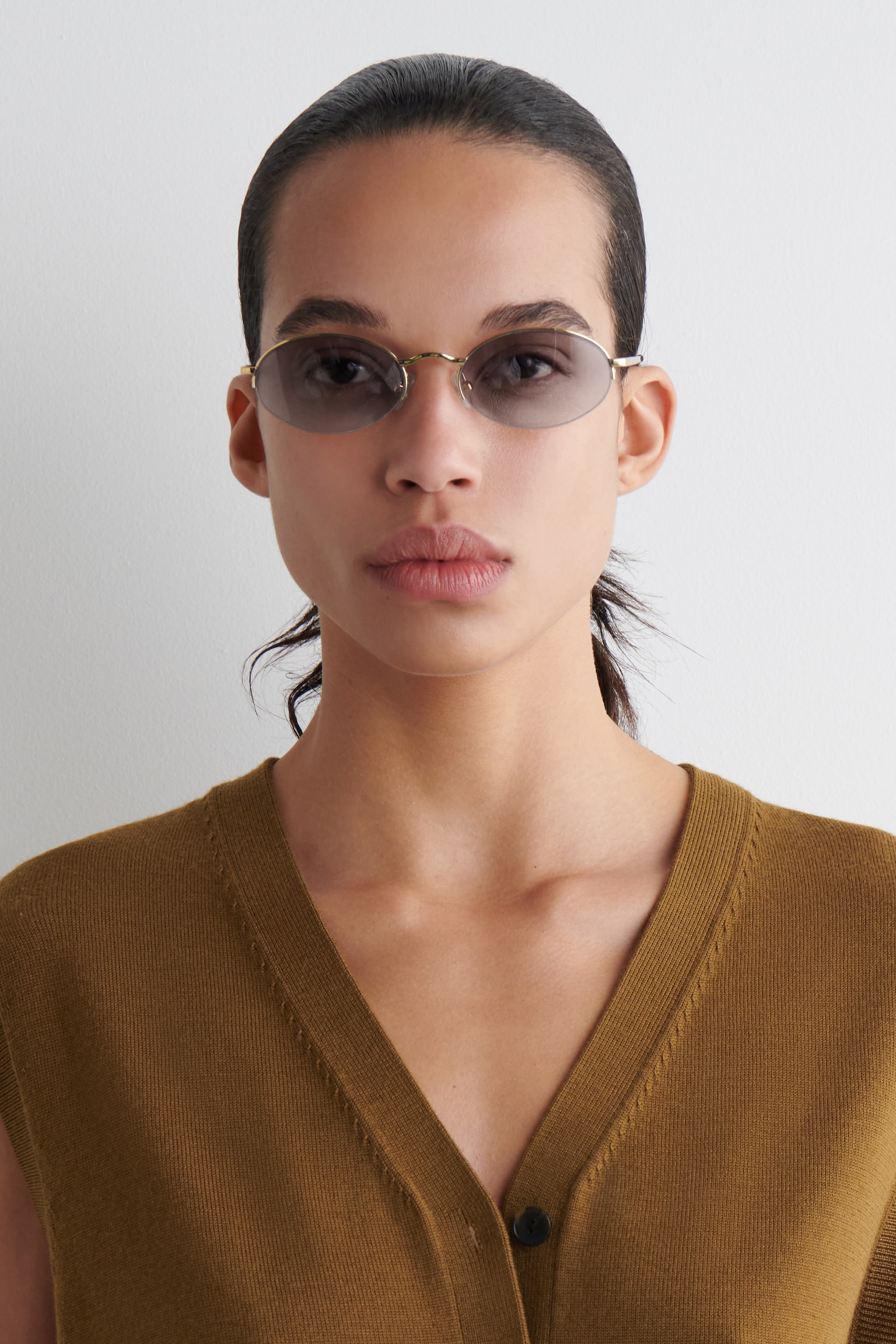 LUNETTES DE SOLEIL OVALES À MONTURE MÉTALLIQUE - OR / MOTIF ÉCAILLE