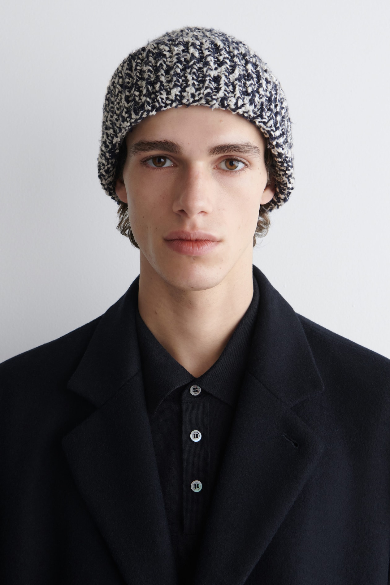 FLECKED WOOL-BLEND BEANIE — NAVY / WHITE