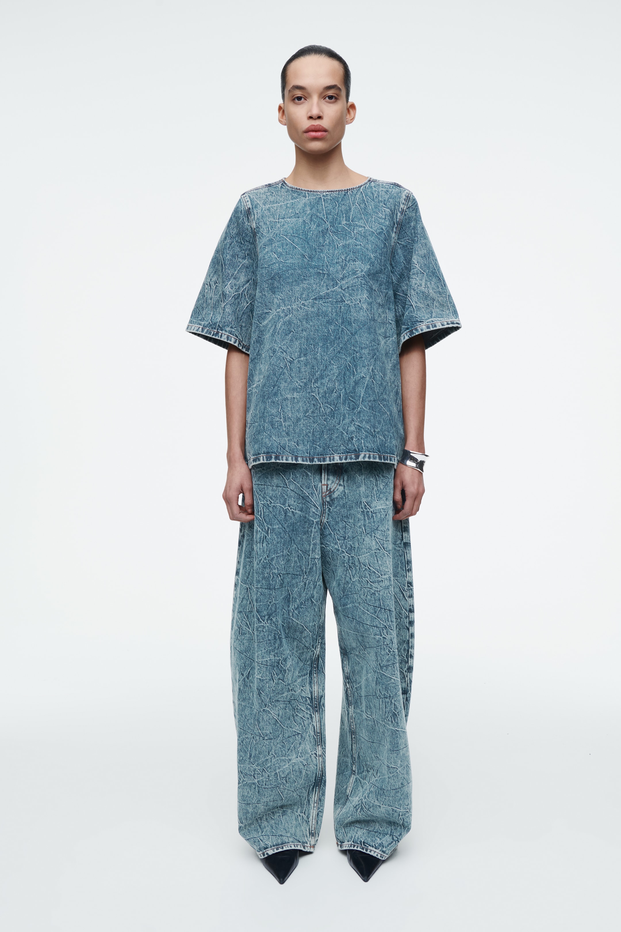 Grösseres Bild ansehen: KURZÄRMLIGES OBERTEIL AUS GEWASCHENEM DENIM - Blau - DAMEN | H&M CH 2
