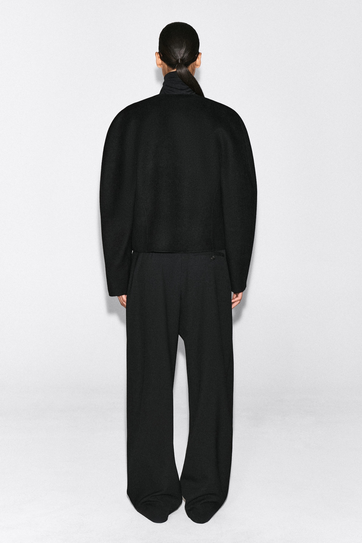 CROPPED DOUBLE-FACED WOOL-BLEND BLAZER — BLACK
