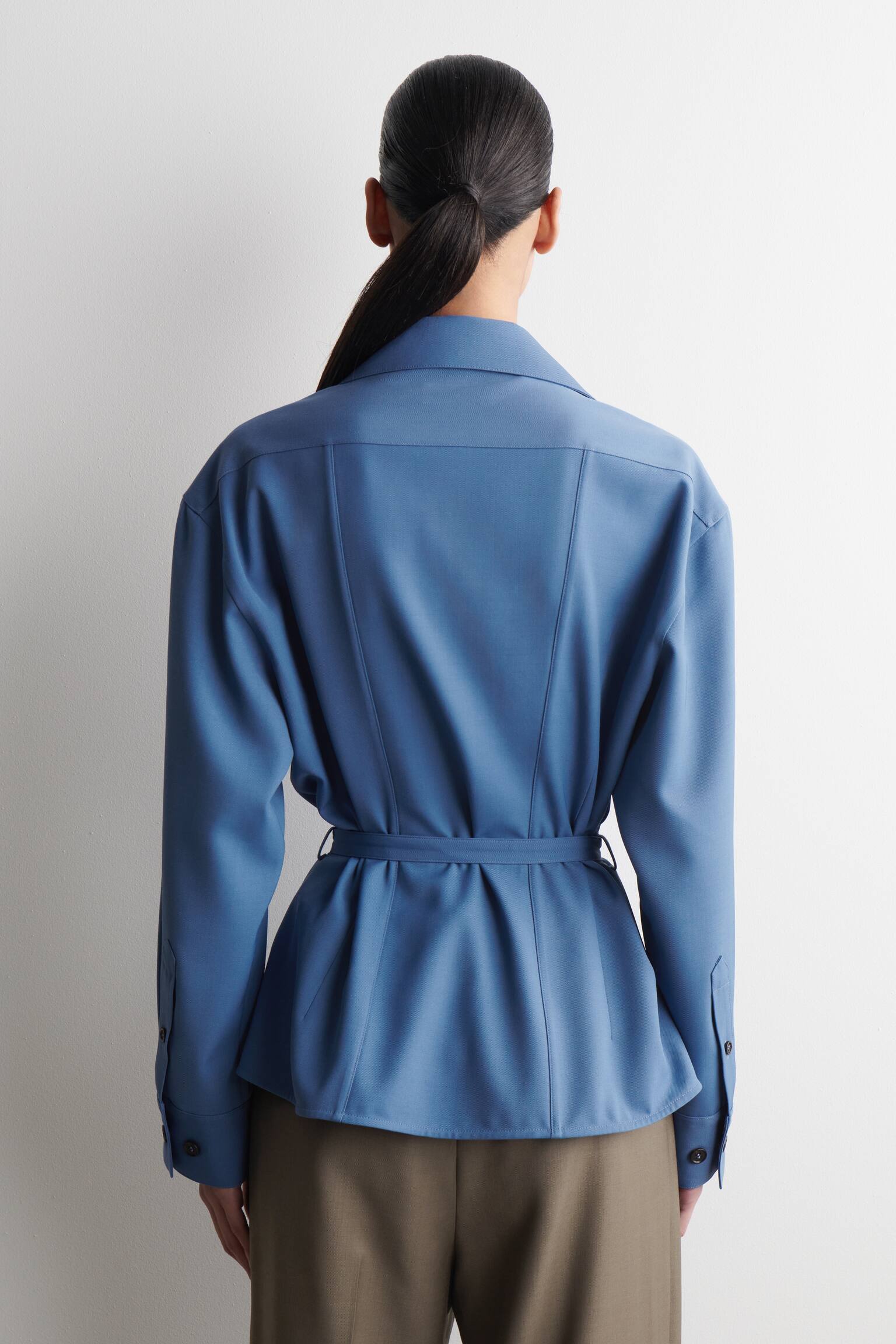 CHEMISE WORKWEAR CEINTURÉE EN MÉRINOS MÉLANGÉ - BLEU - 8