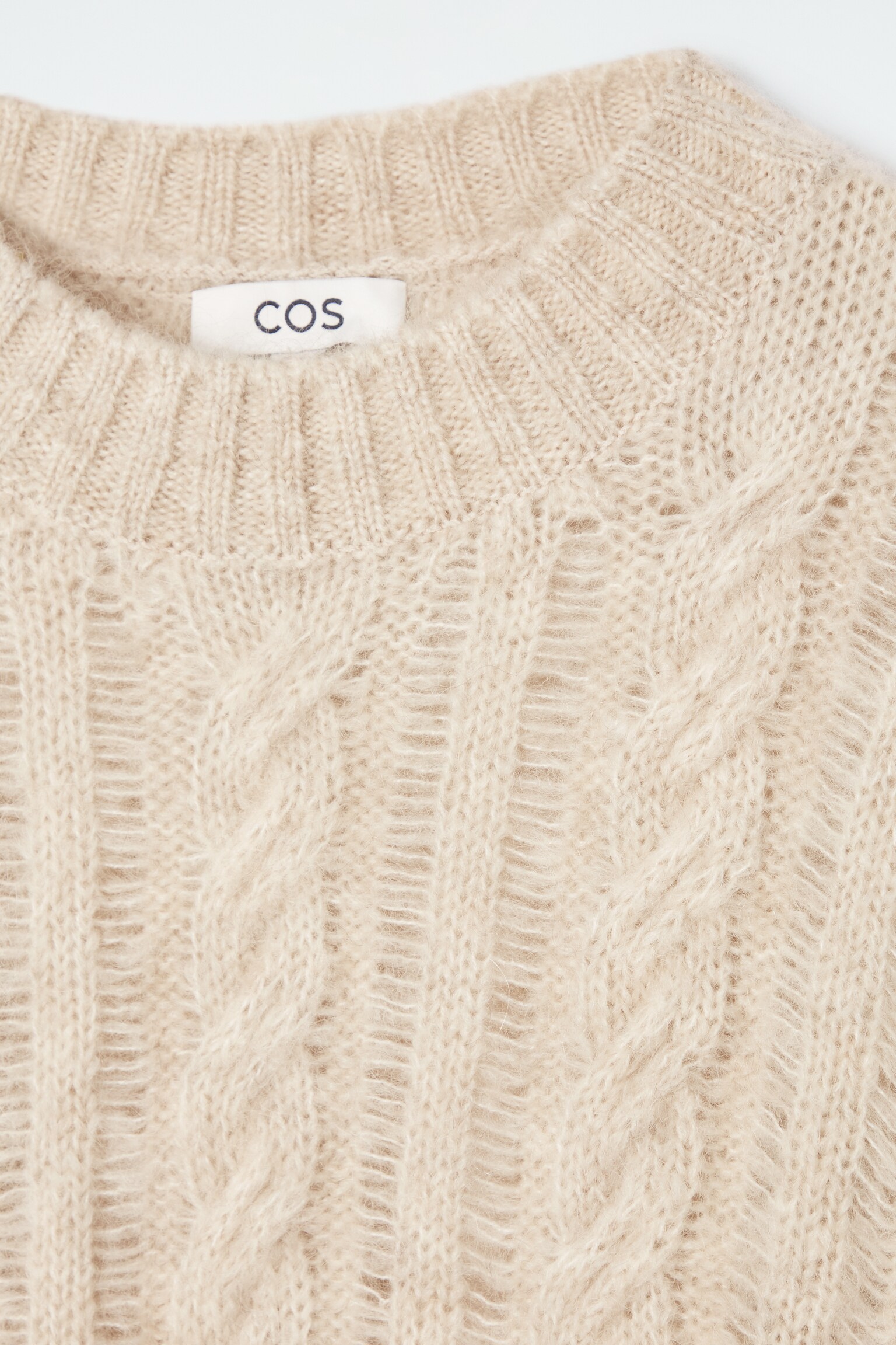 PULL EN MAILLE TORSADÉE DE MOHAIR - BEIGE CLAIR - 2