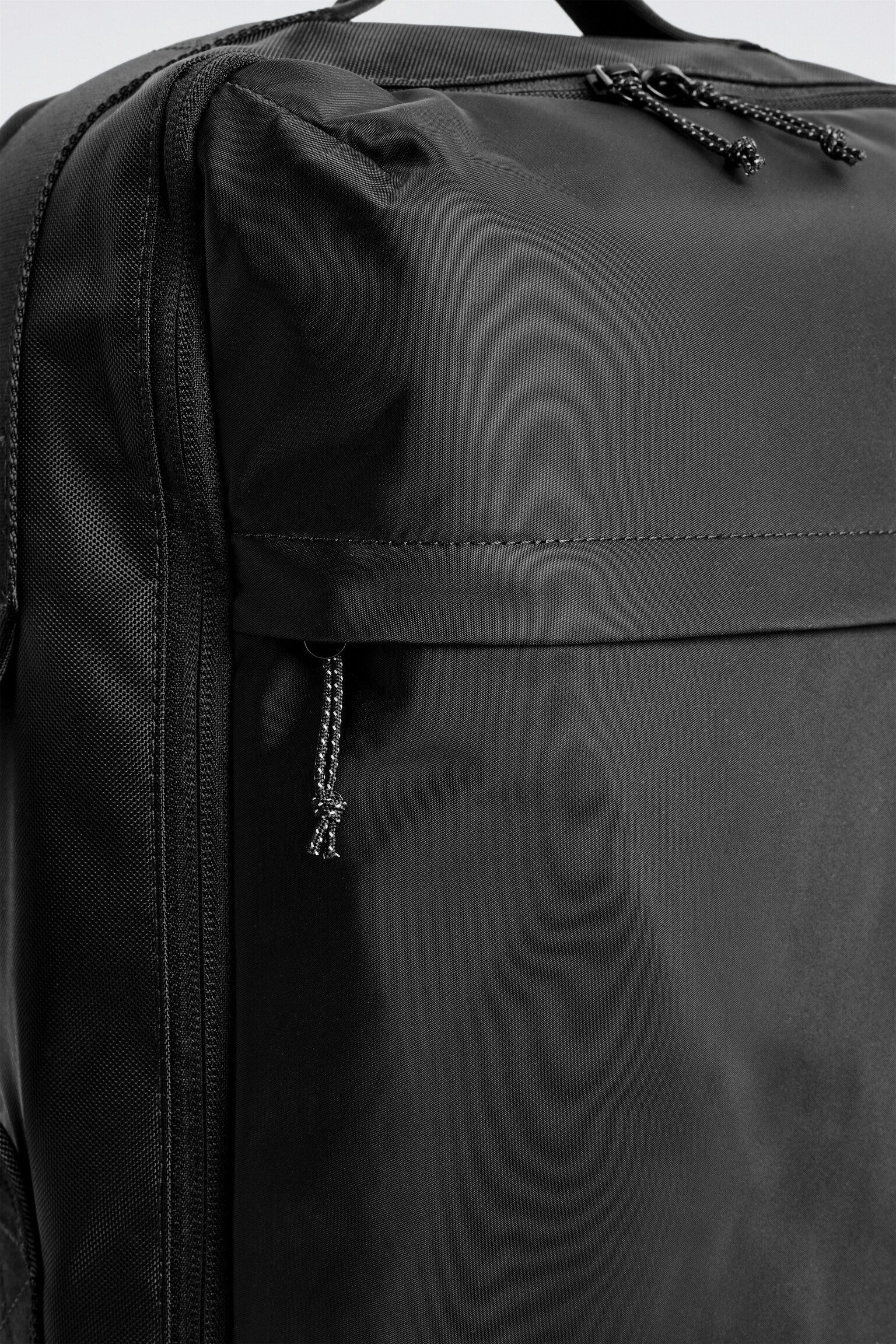 TRAVEL BACKPACK - NYLON - SCHWARZ - 3