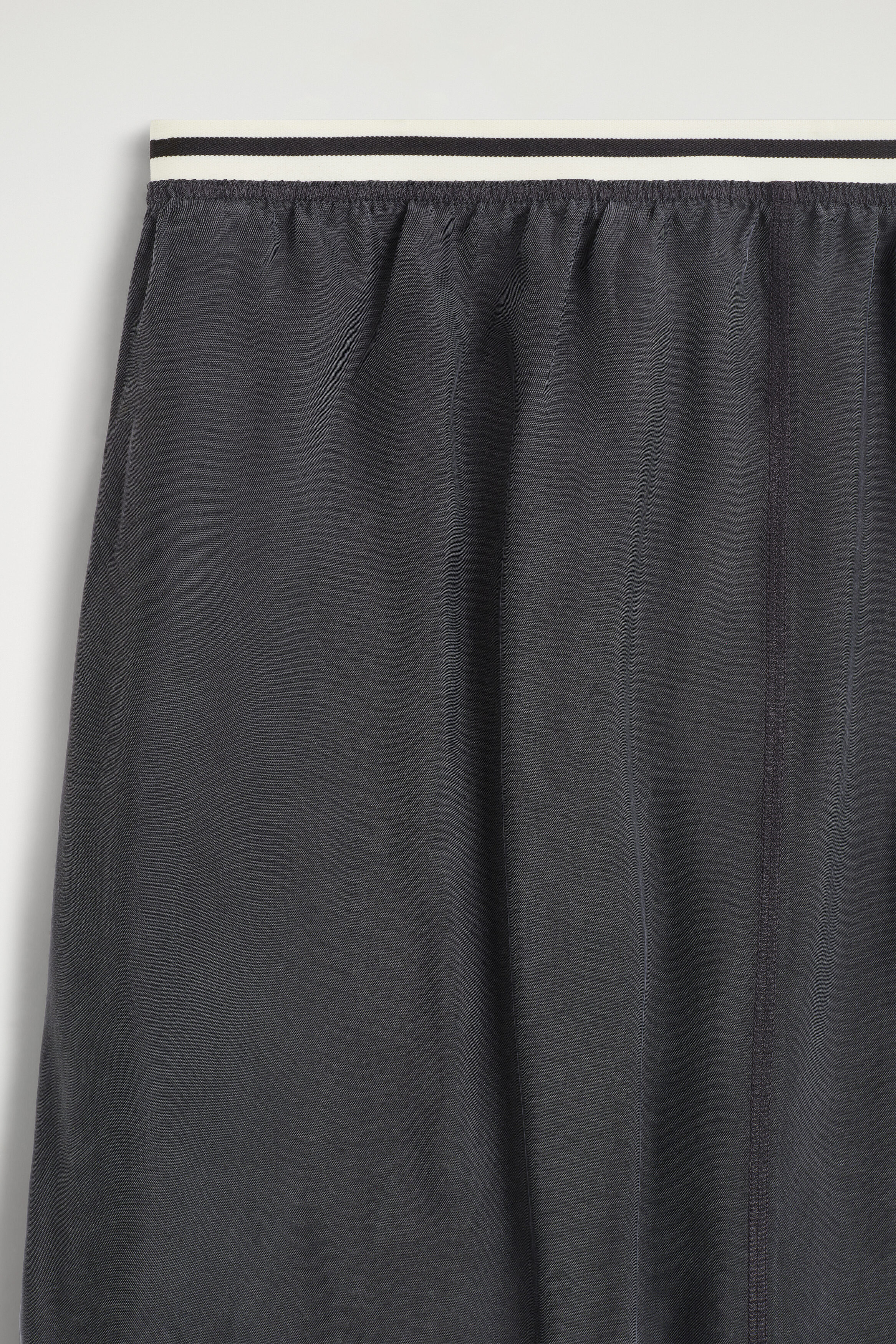 CONTRAST-PANEL PENCIL SKIRT - thumbnail 6