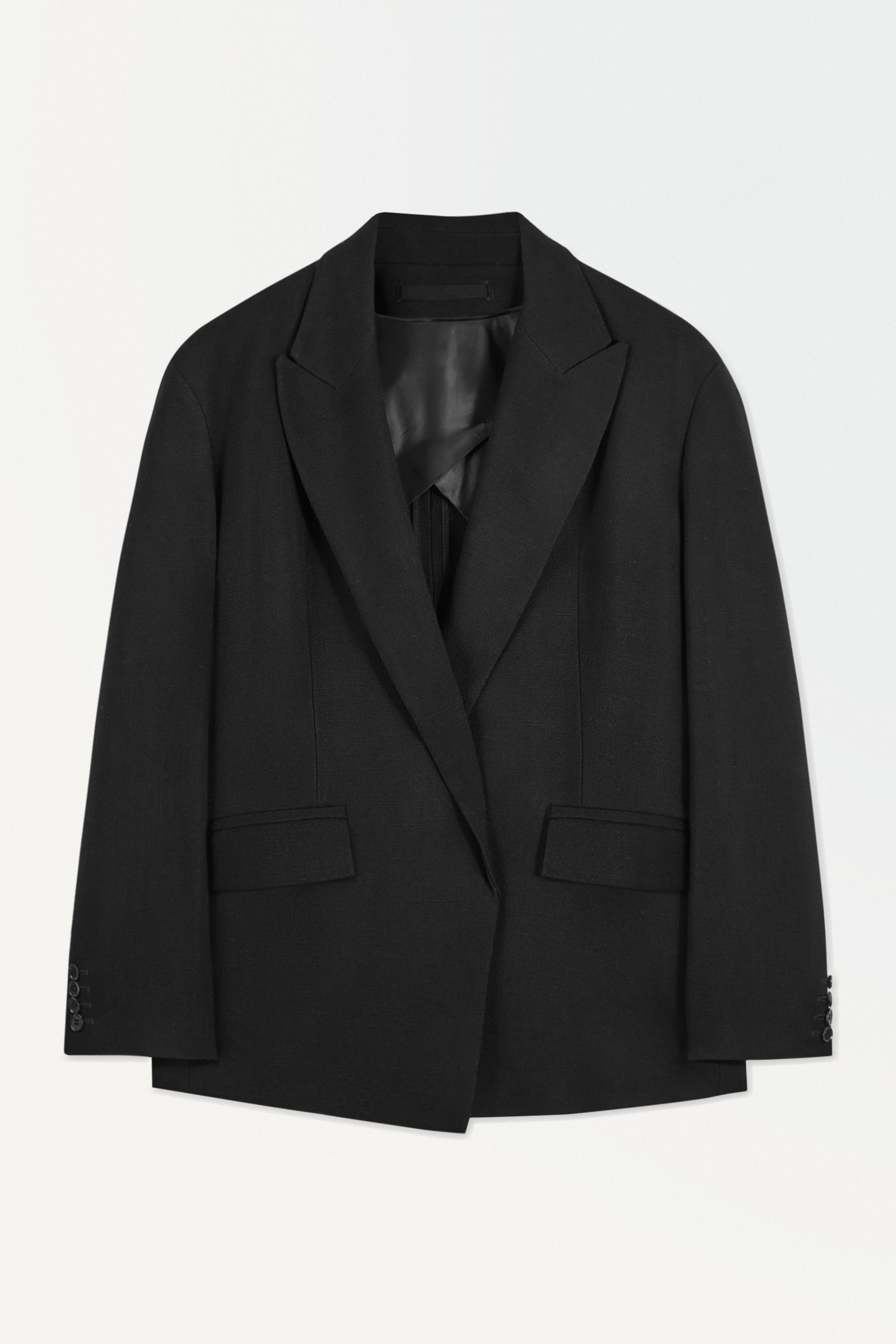THE PEAK-LAPEL BLAZER