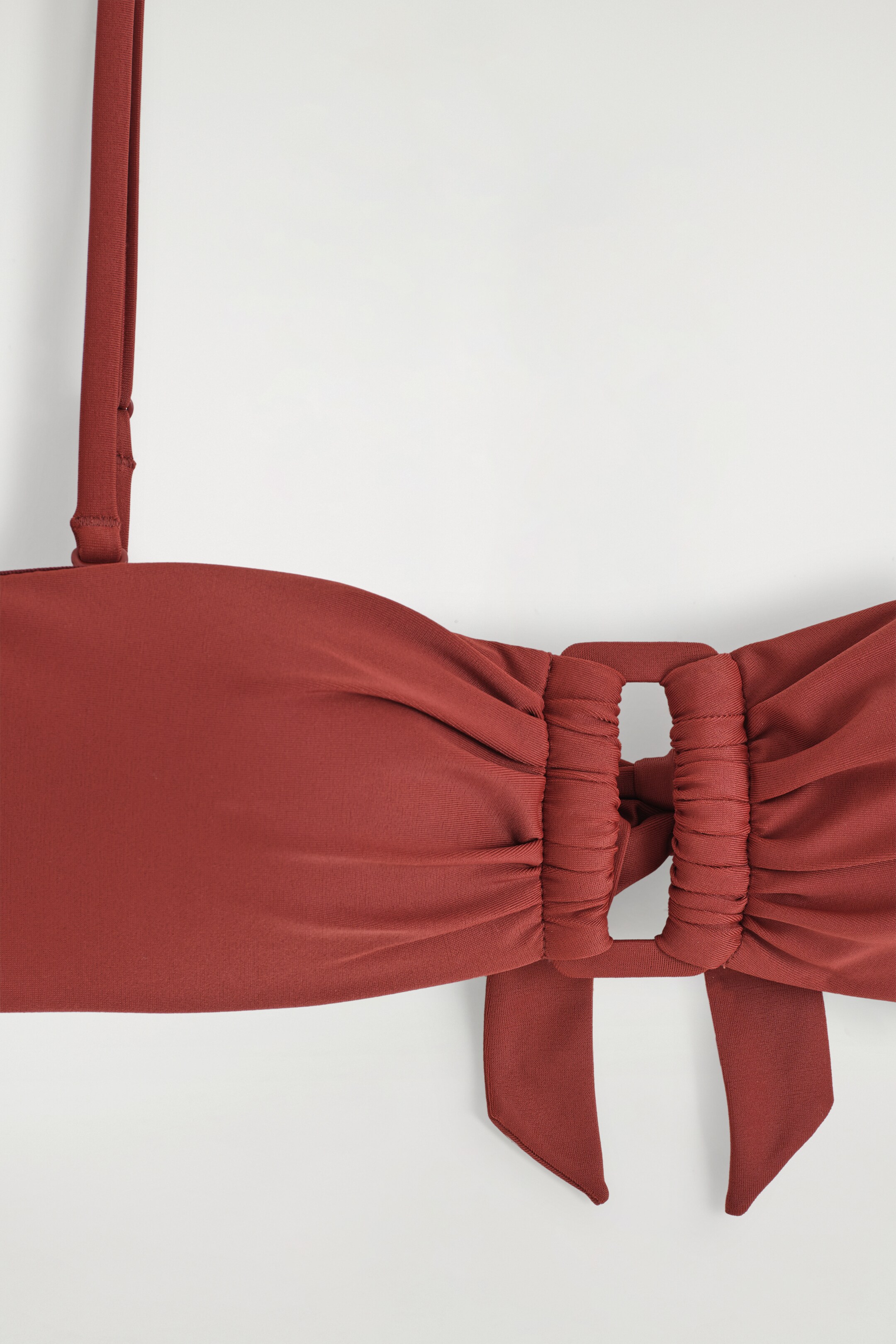Agrandir l'image: HAUT DE BIKINI BANDEAU FRONCÉ - ROUGE ROUILLE - FEMME | H&M CH 5