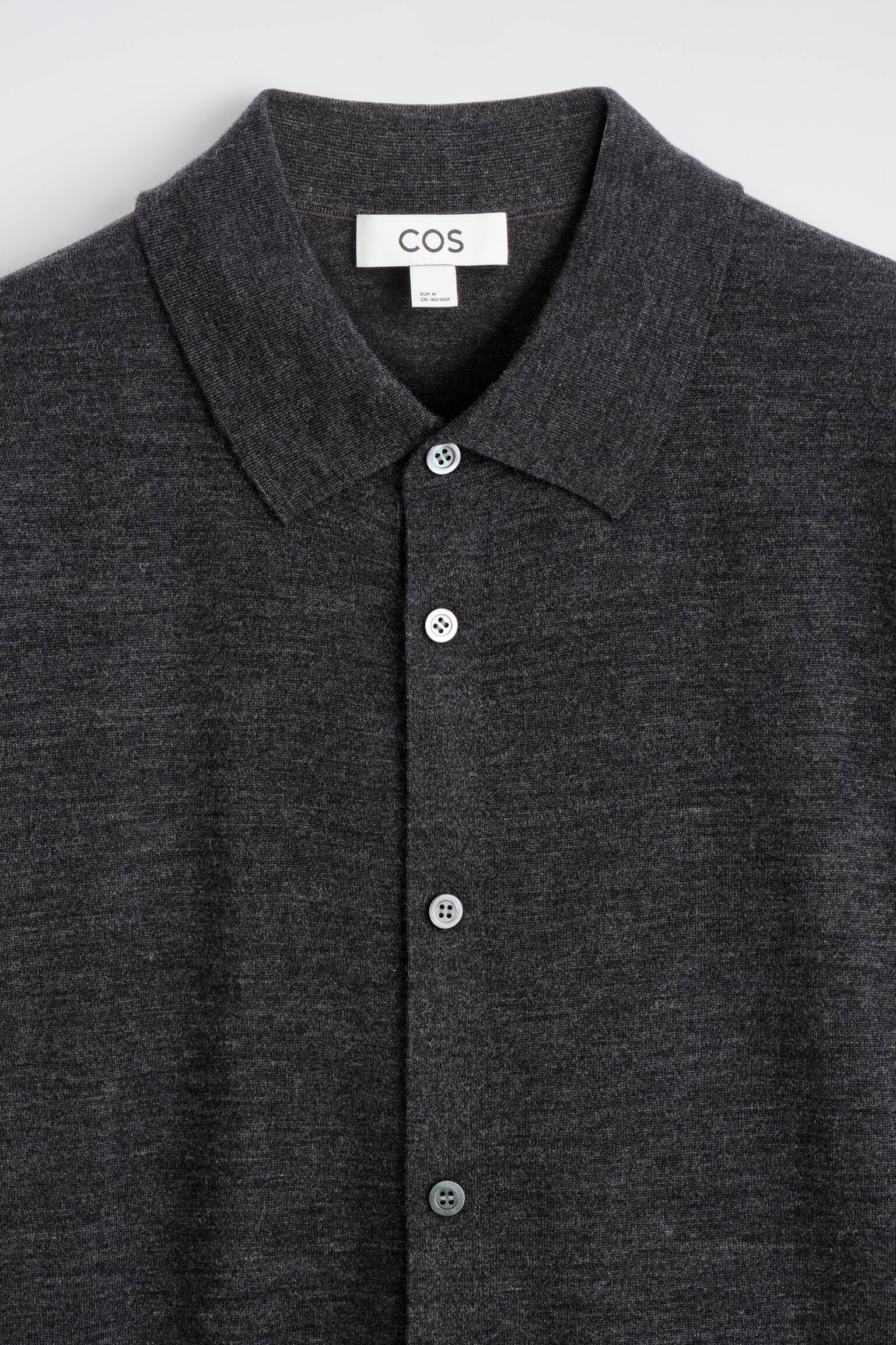 STRIKKET T-SHIRT I MERINOULD - KOKSGRÅ/BRUNMELERET/SORT - 7