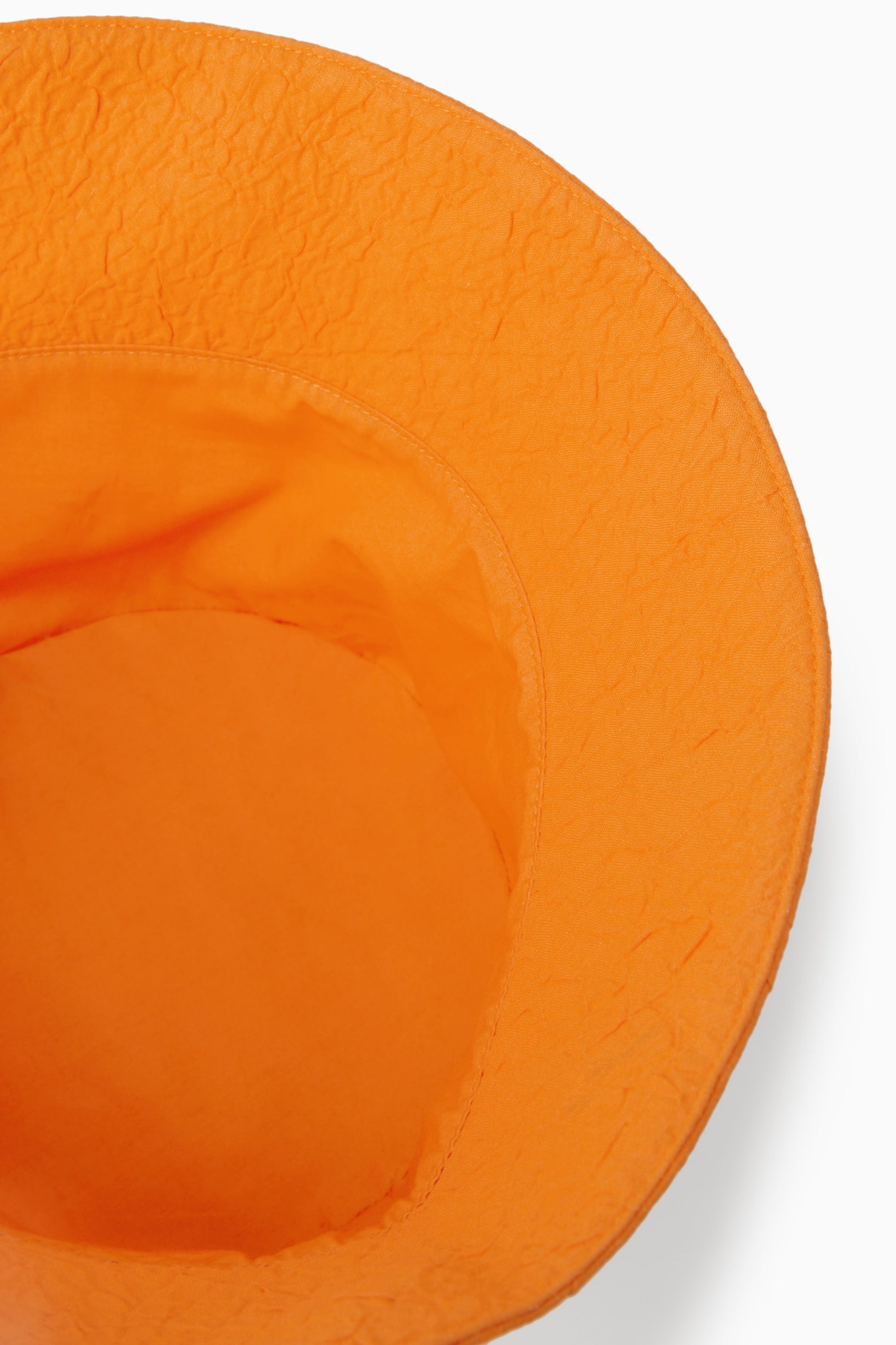 StillMedia/DescriptiveDetail