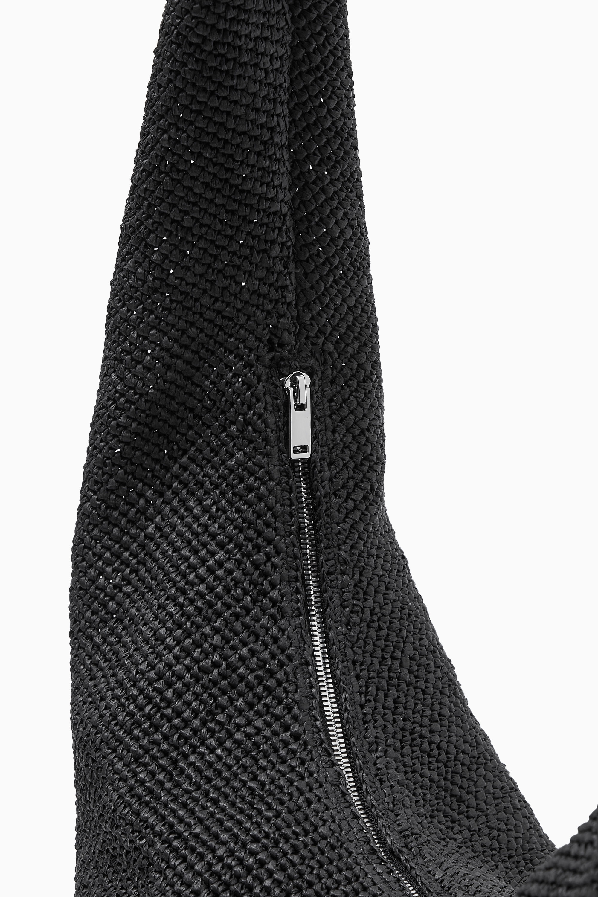 OVERSIZED SLING BAG - RAFFIA - BLACK | COS