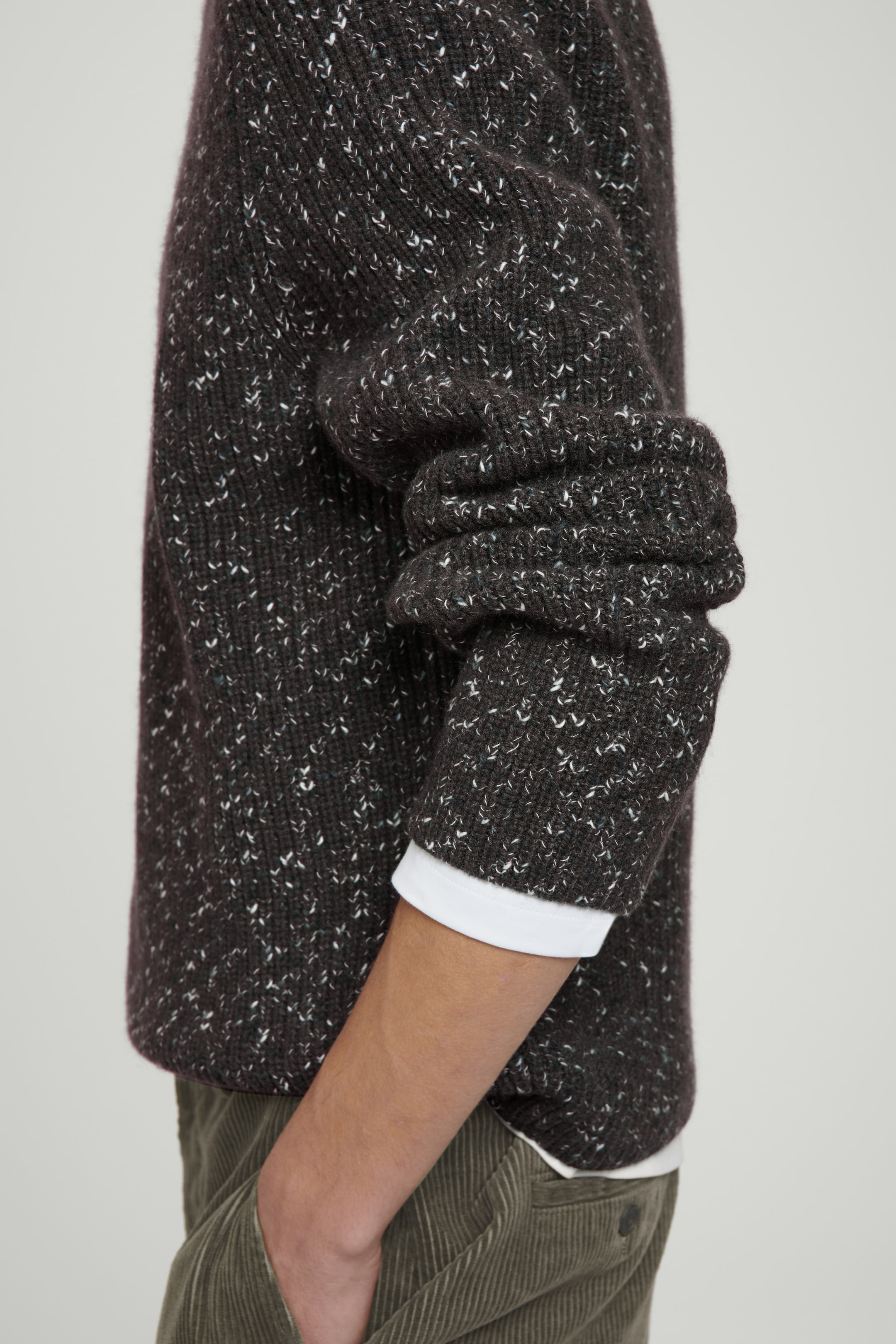 Grösseres Bild ansehen: WOLLPULLOVER AUS VERZWIRNTER WOLLE - DUNKELGRÜN - HERREN | H&M CH 5