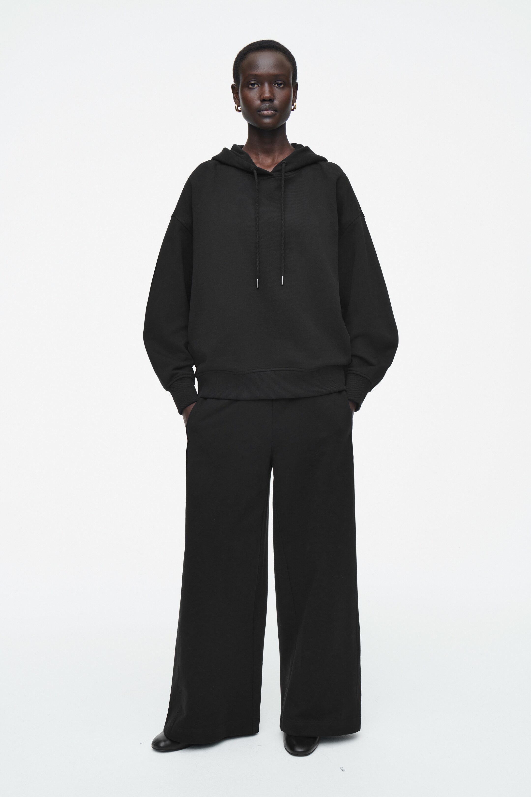 Visualizza immagine più grande: FELPA OVERSIZE IN JERSEY CON CAPPUCCIO - NERO - DONNA | H&M IT 2