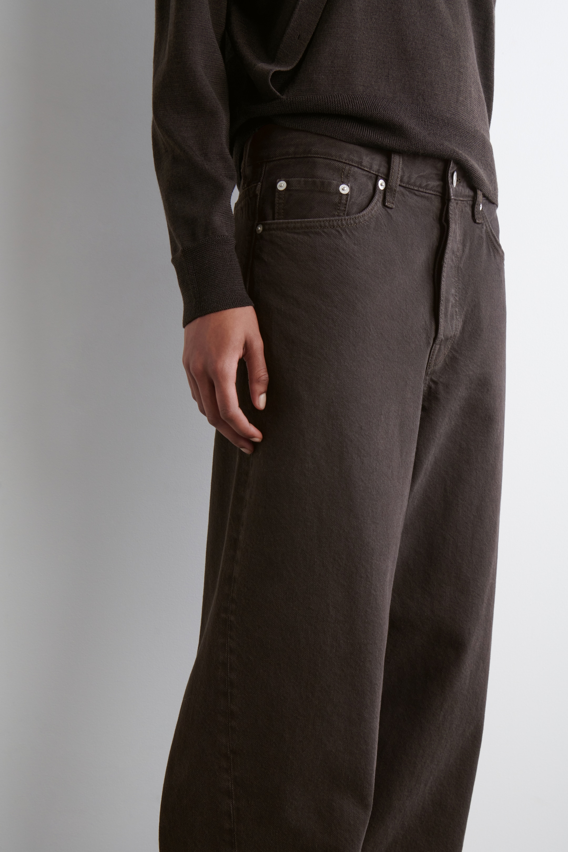 Grösseres Bild ansehen: FACADE JEANS MIT GERADEM BEIN - BRAUN - DAMEN | H&M CH 2