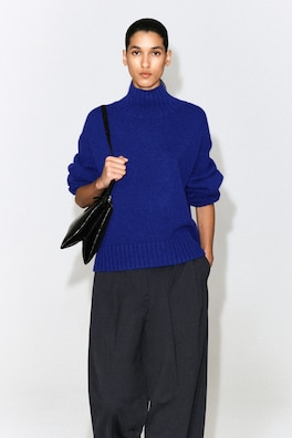CHUNKY PURE CASHMERE MOCK-NECK SWEATER — COBALT BLUE 1