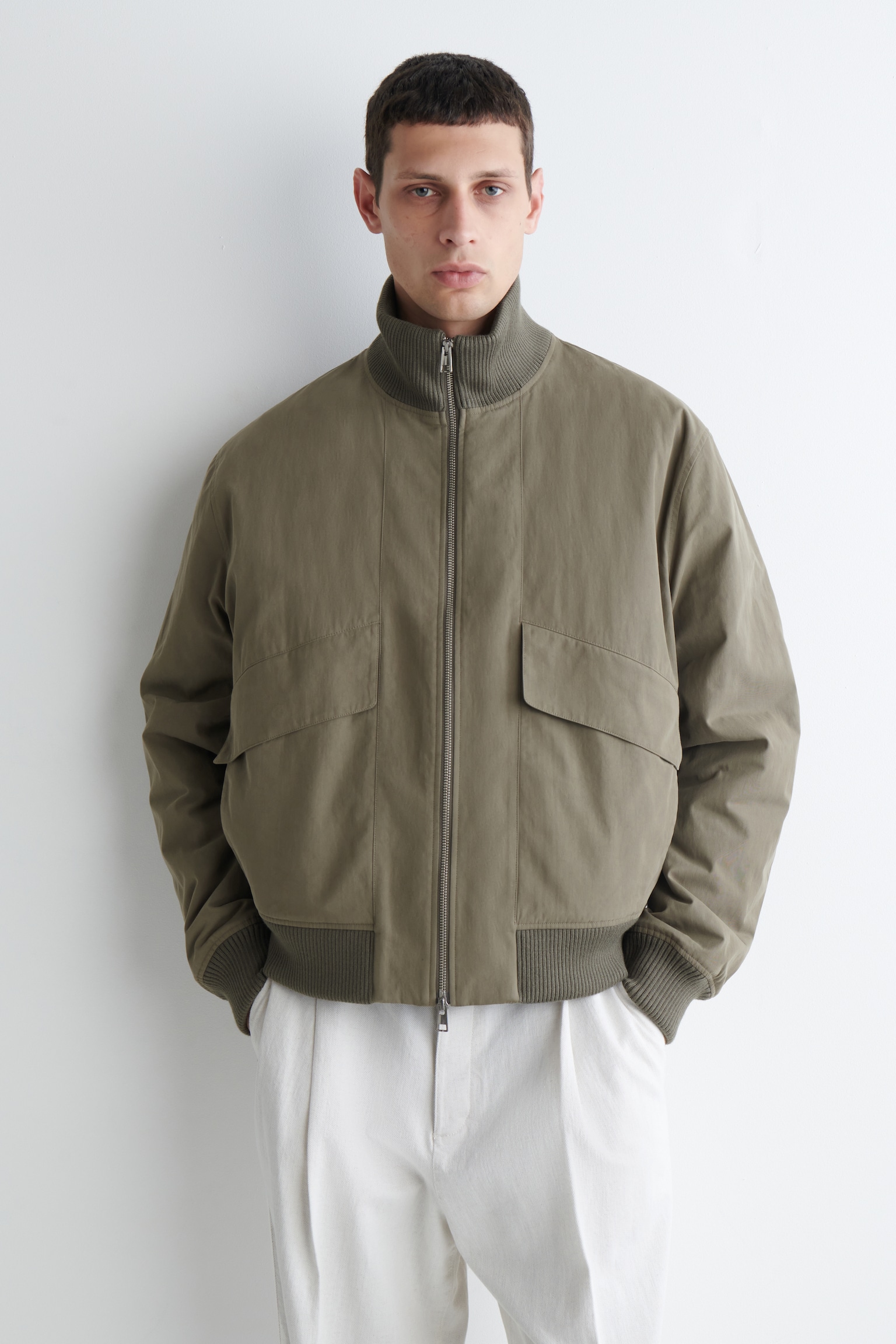 PADDED COTTON FLIGHT JACKET - KAMEŇ/ČIERNA