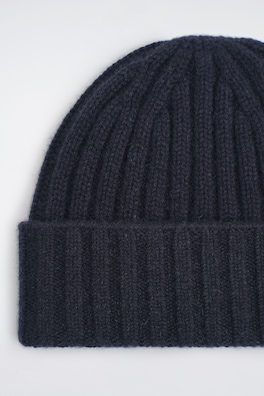 CHUNKY RIBBED CASHMERE BEANIE — NAVY 3