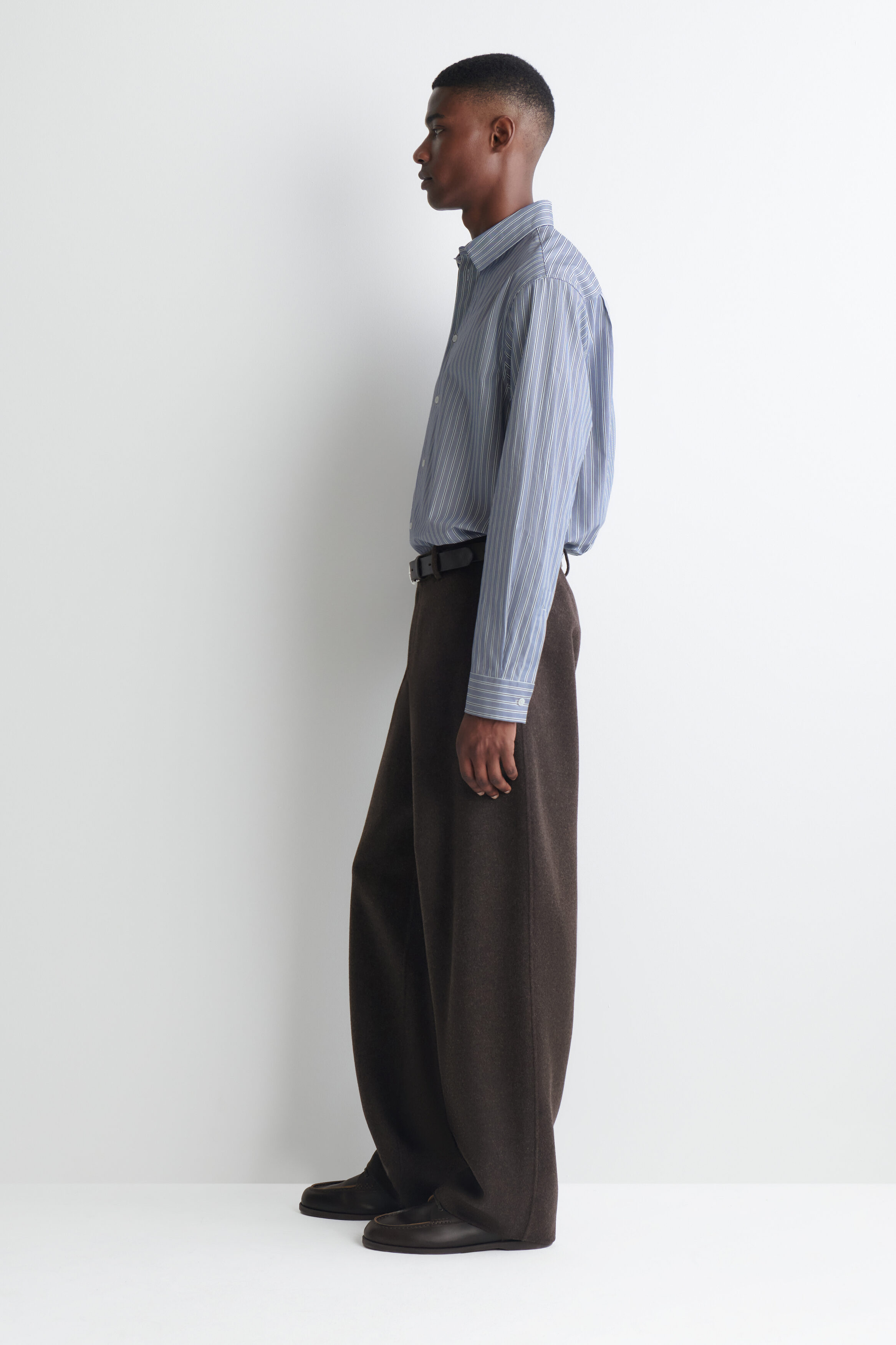 DOUBLE-FACED WOOL RELAXED-FIT WIDE-LEG PANTS - thumbnail 4
